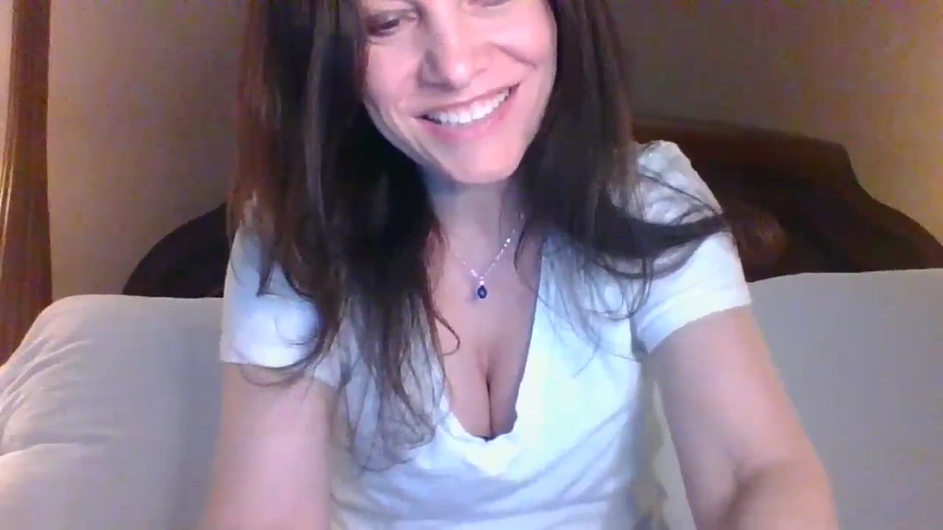 Gallery image thumbnail from LVDOLL's myfreecams stream on, 04/08/2024, 03:22 image 3 of 20