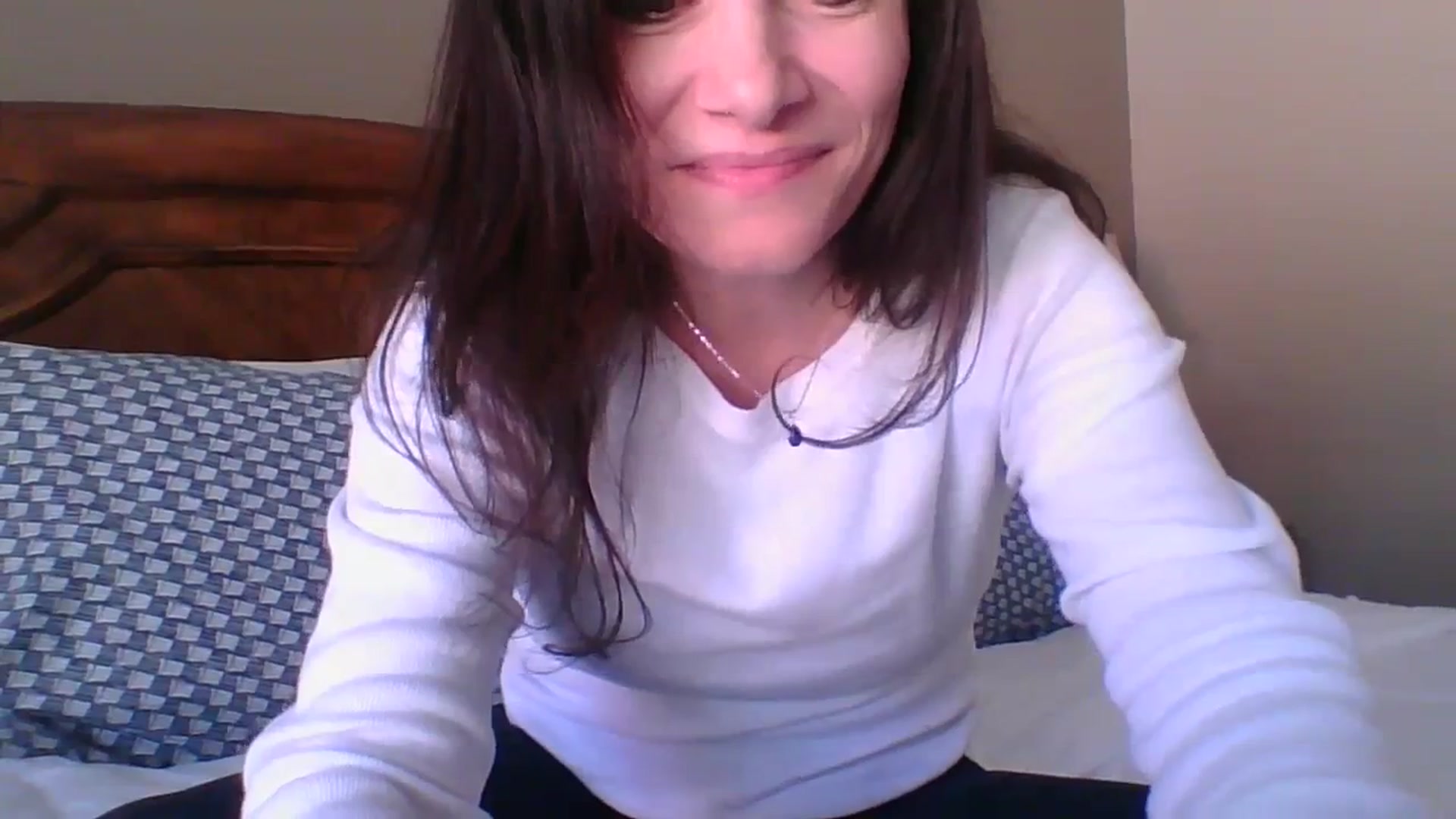 Gallery image thumbnail from LVDOLL's myfreecams stream on, 04/08/2024, 19:28 image 17 of 20