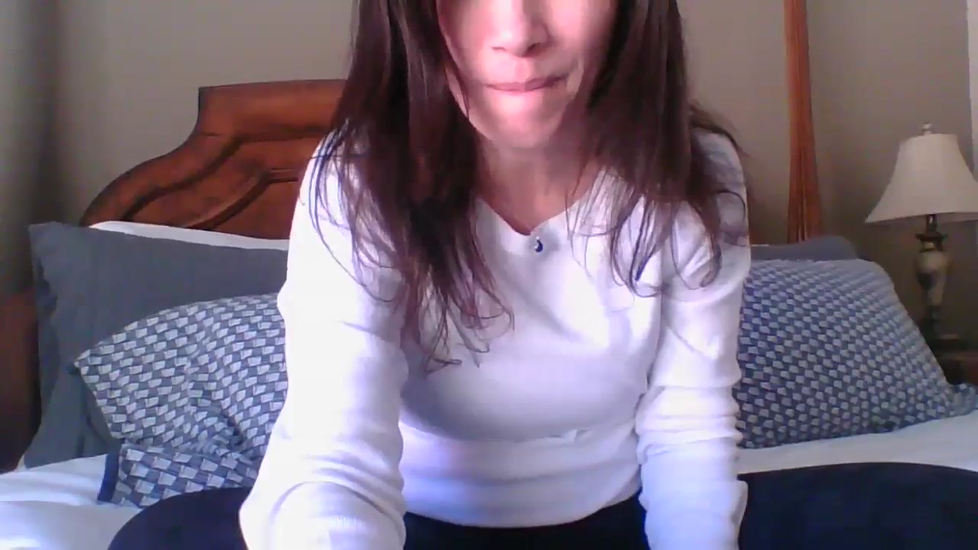 Gallery image thumbnail from LVDOLL's myfreecams stream on, 04/08/2024, 19:28 image 6 of 20