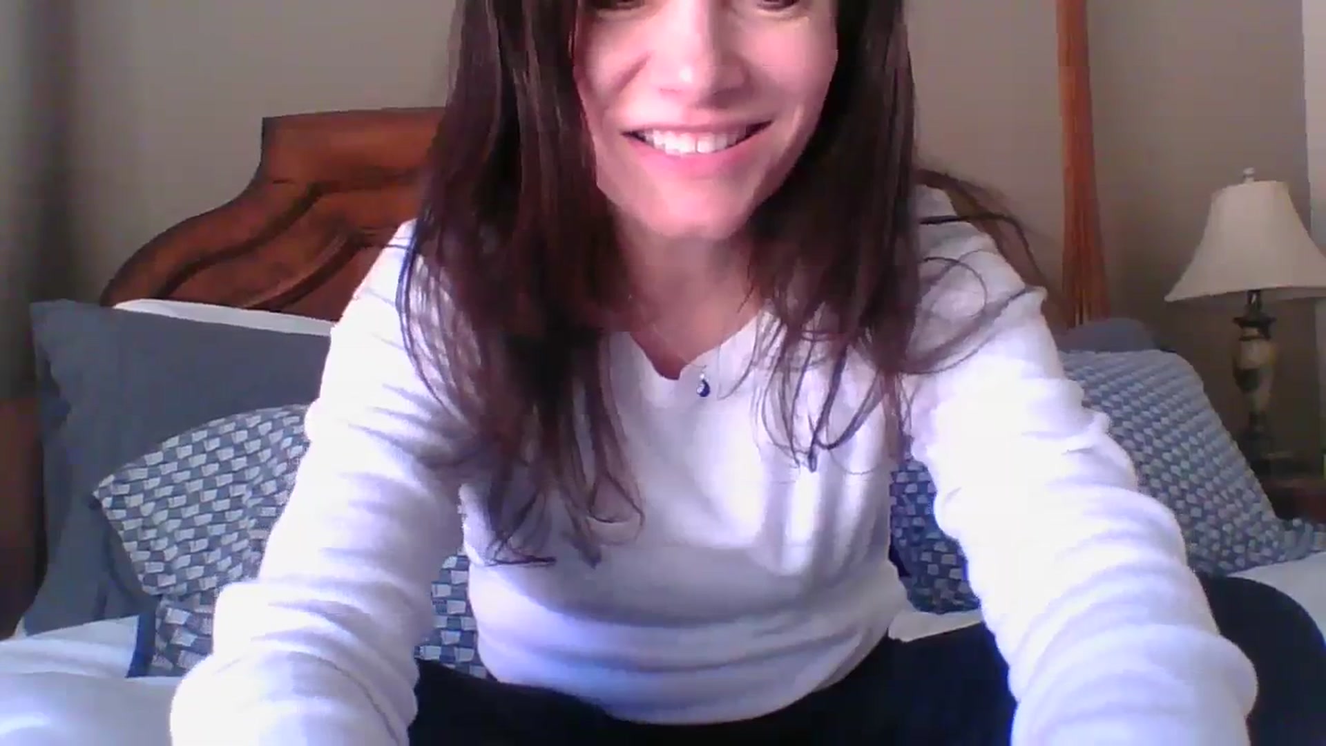 Gallery image thumbnail from LVDOLL's myfreecams stream on, 04/08/2024, 19:28 image 7 of 20