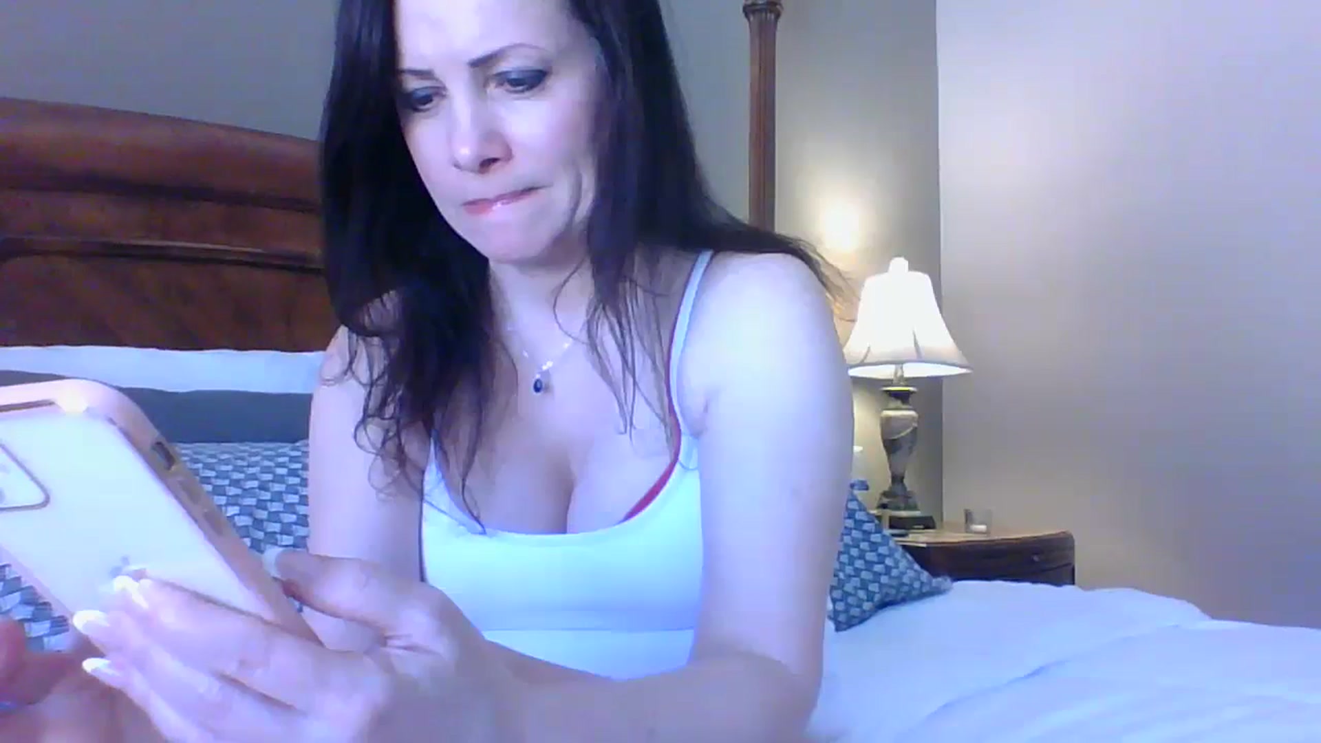 Gallery image thumbnail from LVDOLL's myfreecams stream on, 04/09/2024, 22:56 image 11 of 20