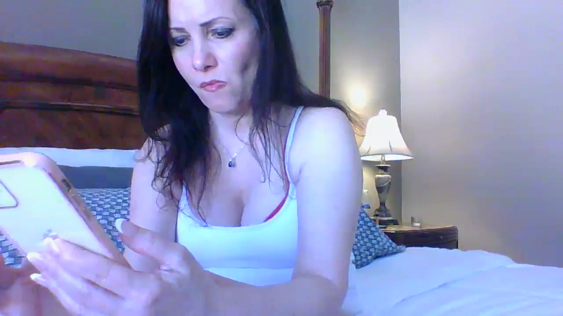 Gallery image thumbnail from LVDOLL's myfreecams stream on, 04/09/2024, 22:56 image 10 of 20