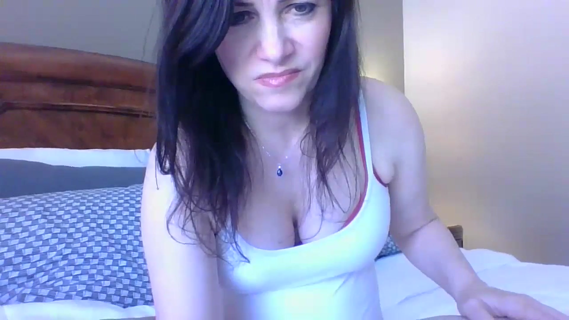 Gallery image thumbnail from LVDOLL's myfreecams stream on, 04/09/2024, 22:56 image 18 of 20