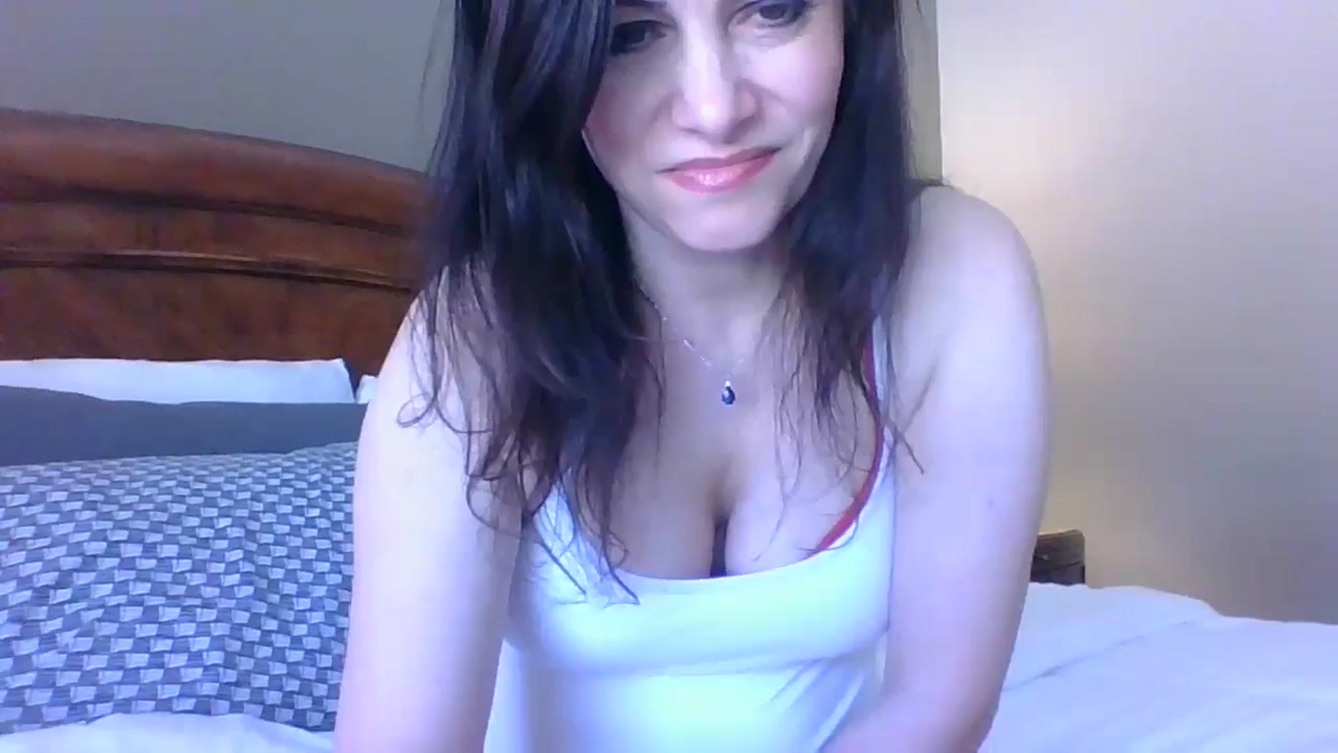 Gallery image thumbnail from LVDOLL's myfreecams stream on, 04/09/2024, 22:56 image 8 of 20