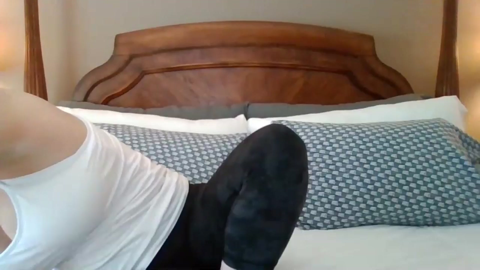 Gallery image thumbnail from LVDOLL's myfreecams stream on, 04/16/2024, 24:19 image 3 of 20