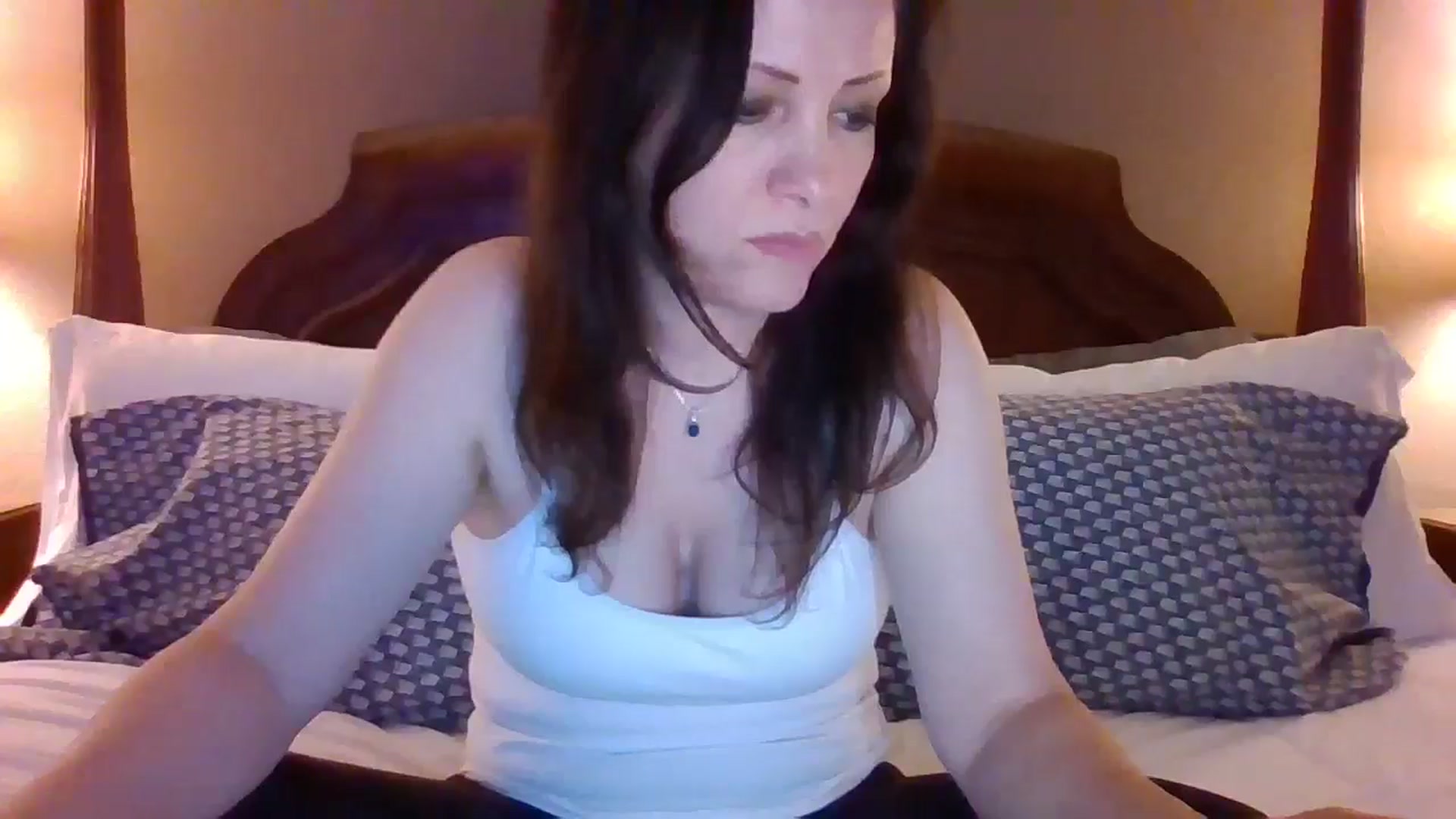 Gallery image thumbnail from LVDOLL's myfreecams stream on, 04/16/2024, 04:04 image 13 of 20