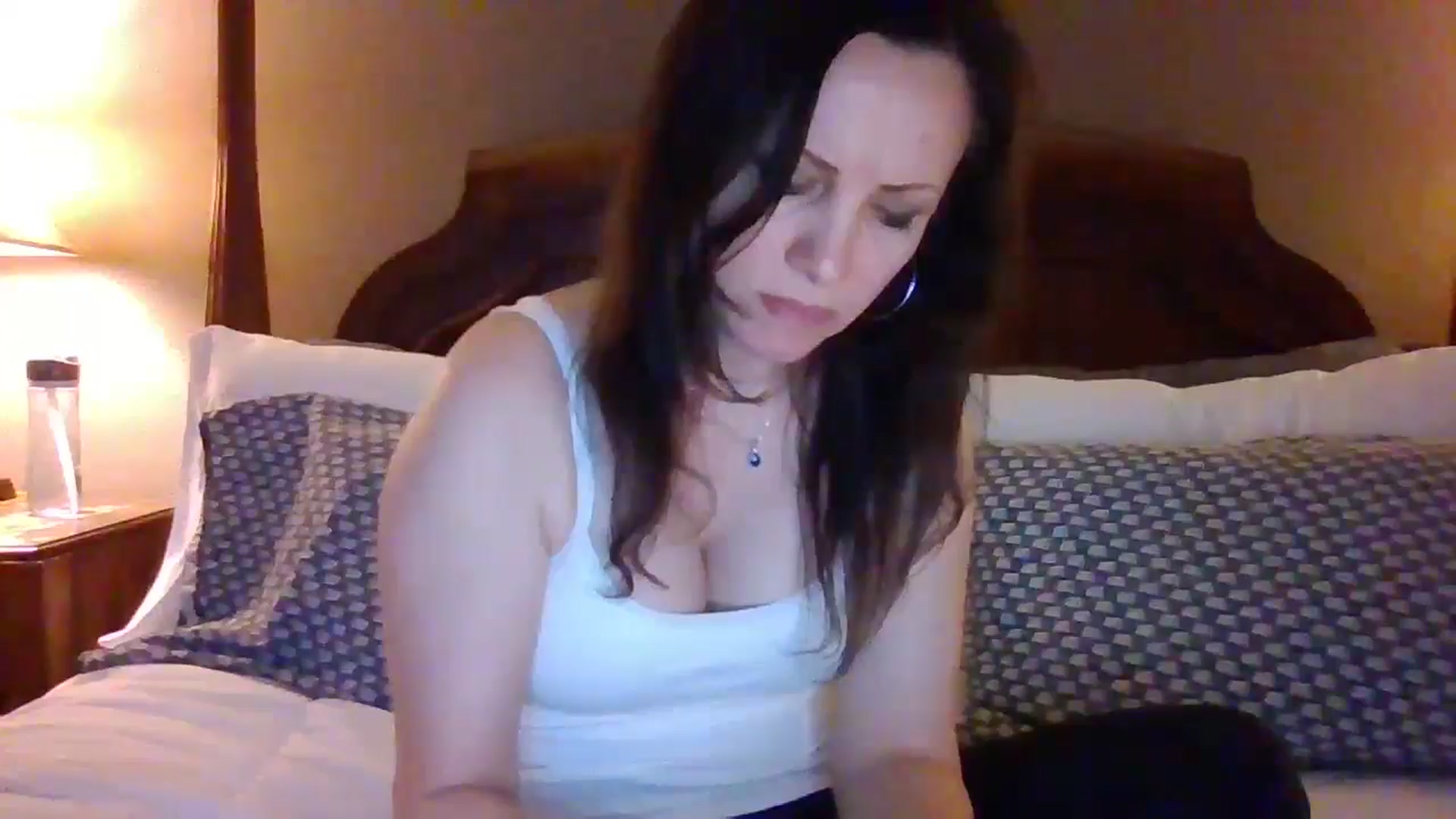 Gallery image thumbnail from LVDOLL's myfreecams stream on, 04/16/2024, 05:18 image 13 of 20