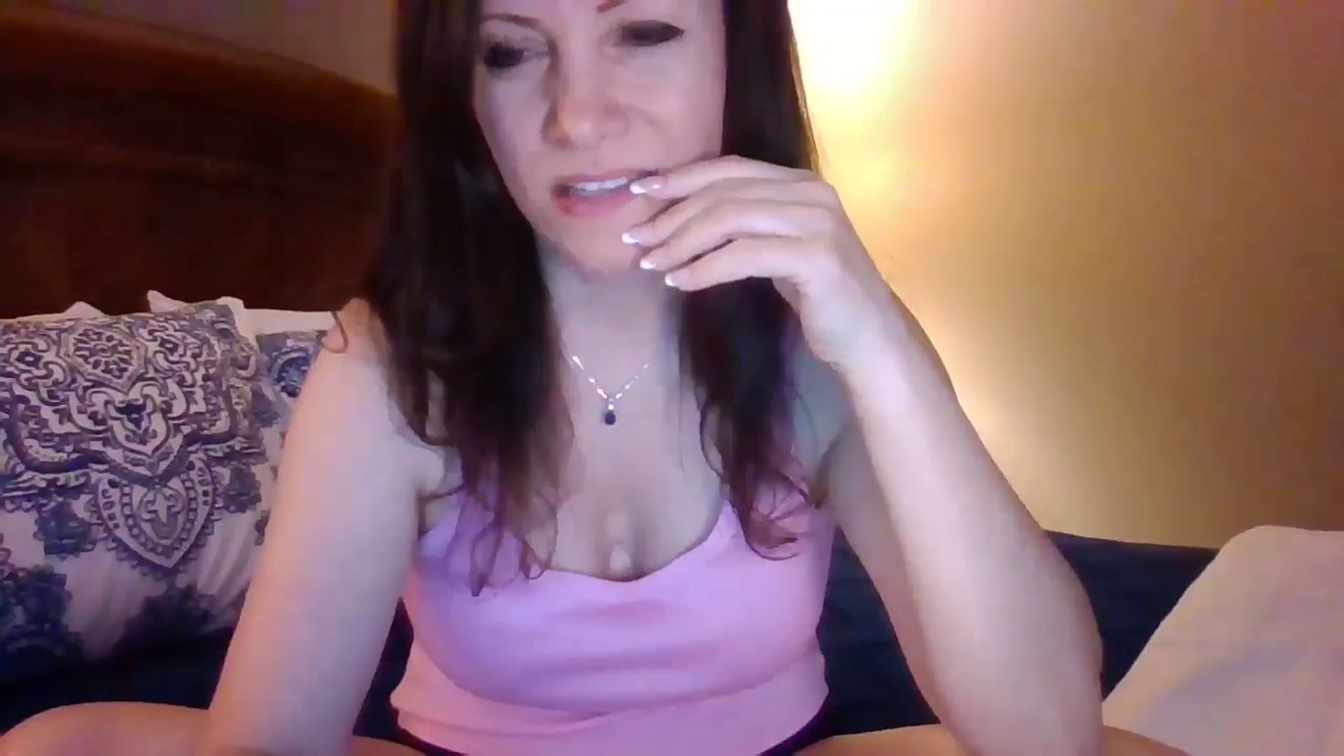 Gallery image thumbnail from LVDOLL's myfreecams stream on, 04/19/2024, 04:21 image 15 of 20