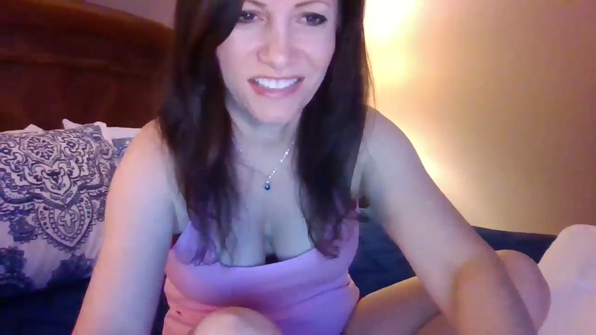 Gallery image thumbnail from LVDOLL's myfreecams stream on, 04/19/2024, 04:21 image 5 of 20