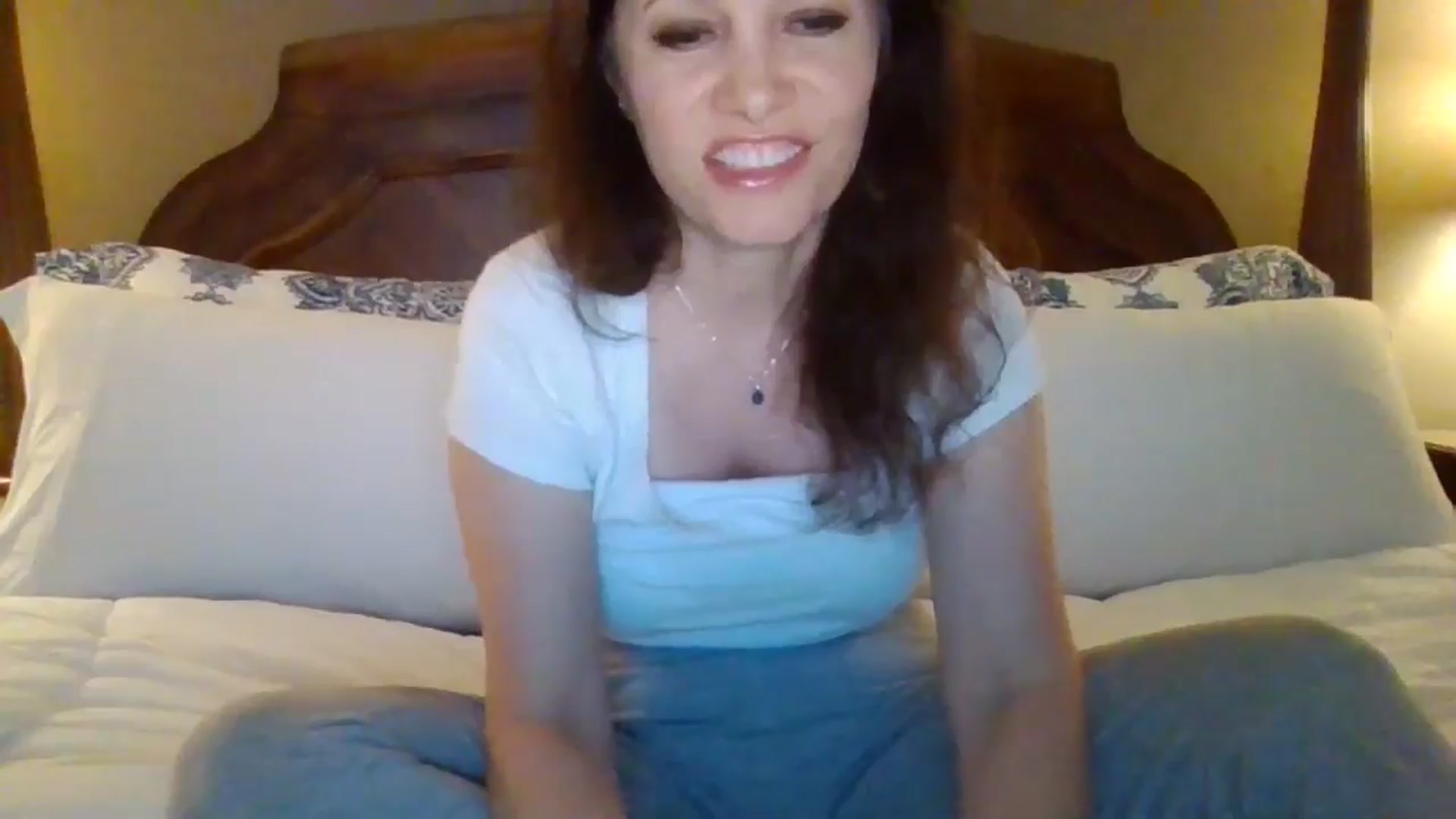 Gallery image thumbnail from LVDOLL's myfreecams stream on, 04/22/2024, 04:14 image 18 of 20