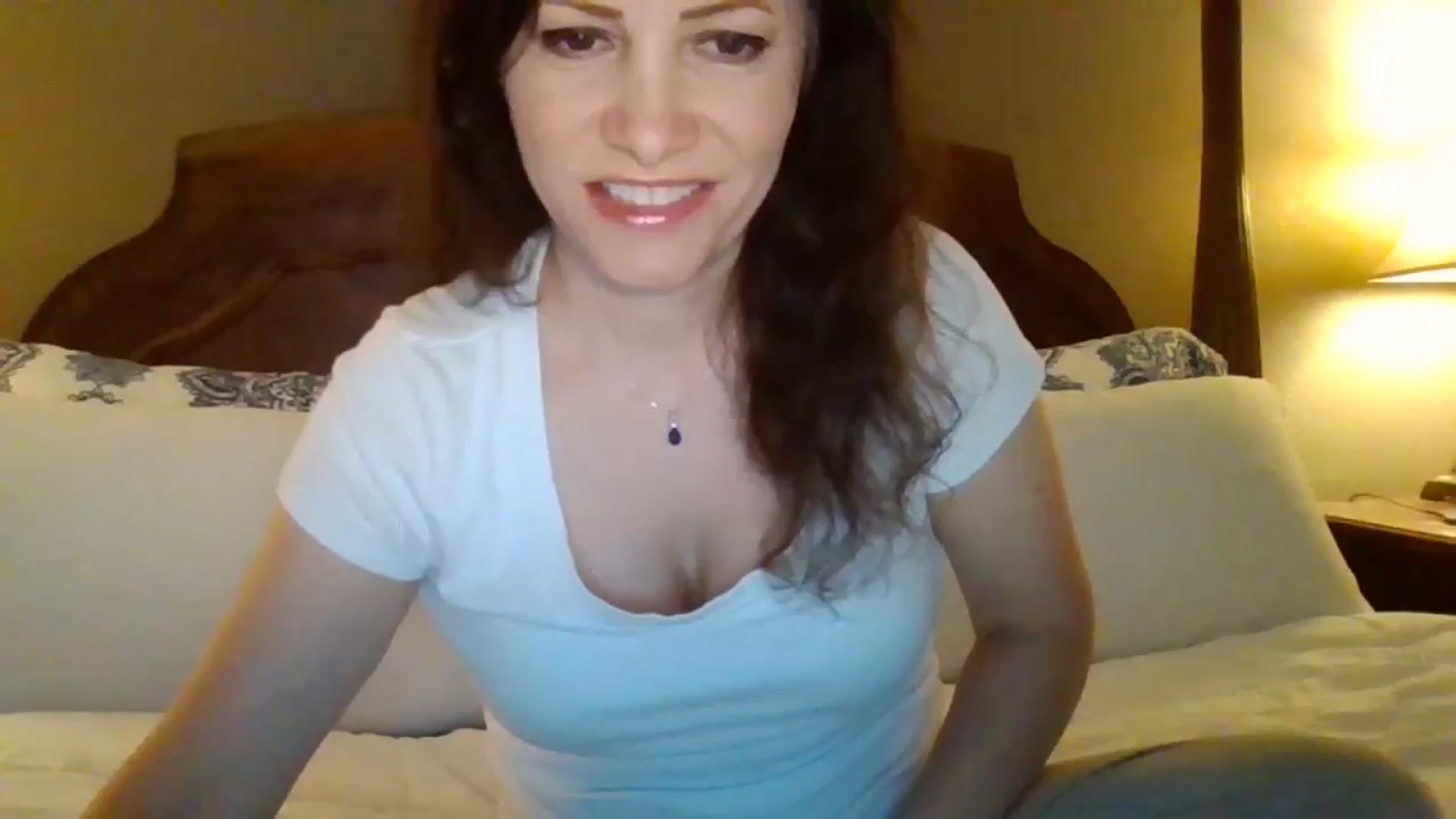 Gallery image thumbnail from LVDOLL's myfreecams stream on, 04/22/2024, 04:14 image 6 of 20