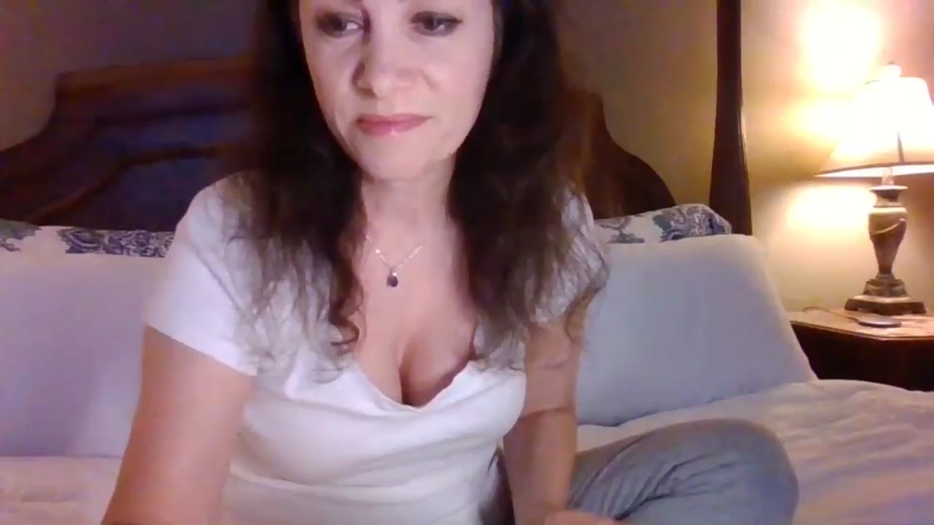 Gallery image thumbnail from LVDOLL's myfreecams stream on, 04/22/2024, 04:14 image 1 of 20
