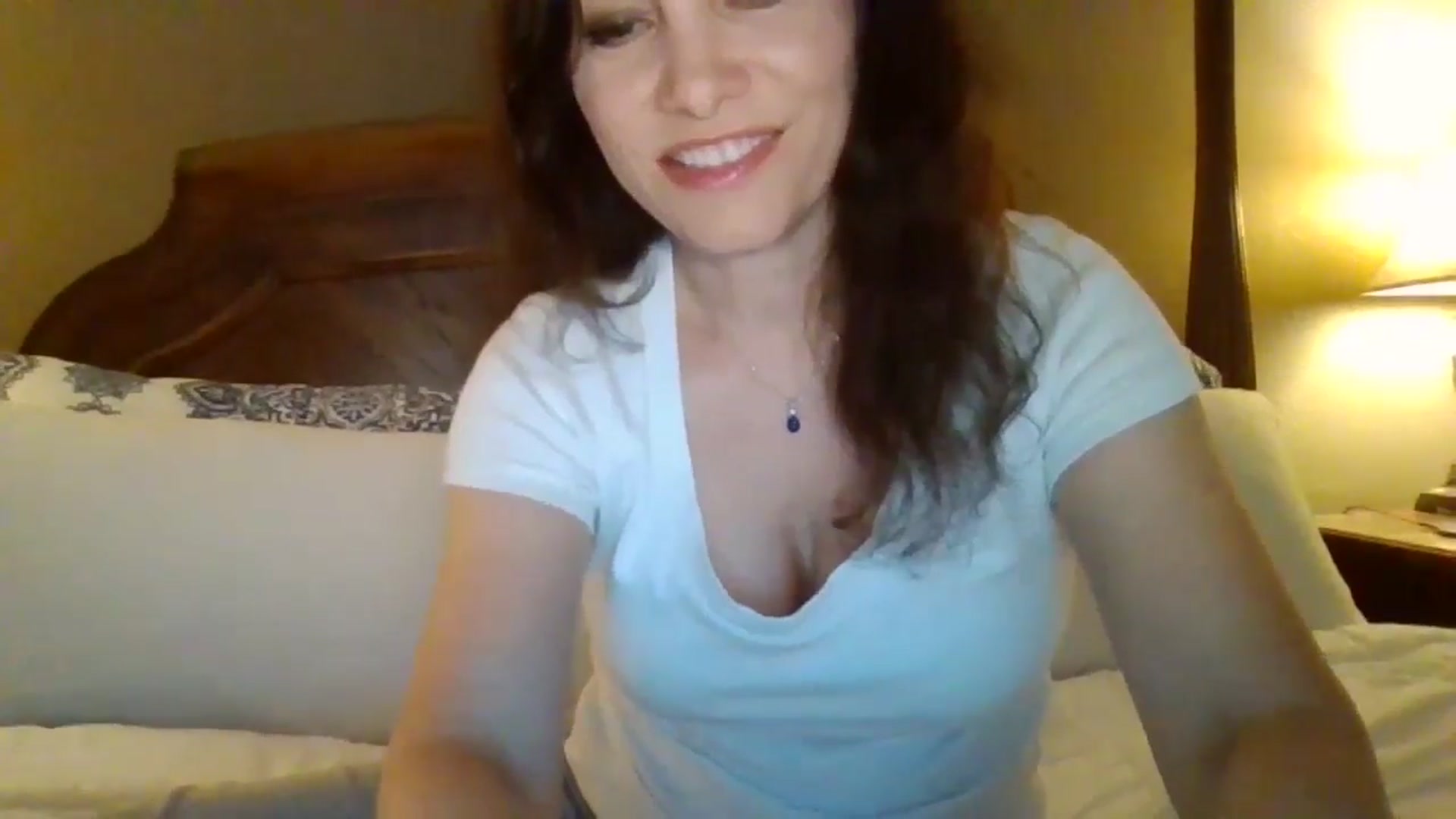Gallery image thumbnail from LVDOLL's myfreecams stream on, 04/22/2024, 04:14 image 7 of 20
