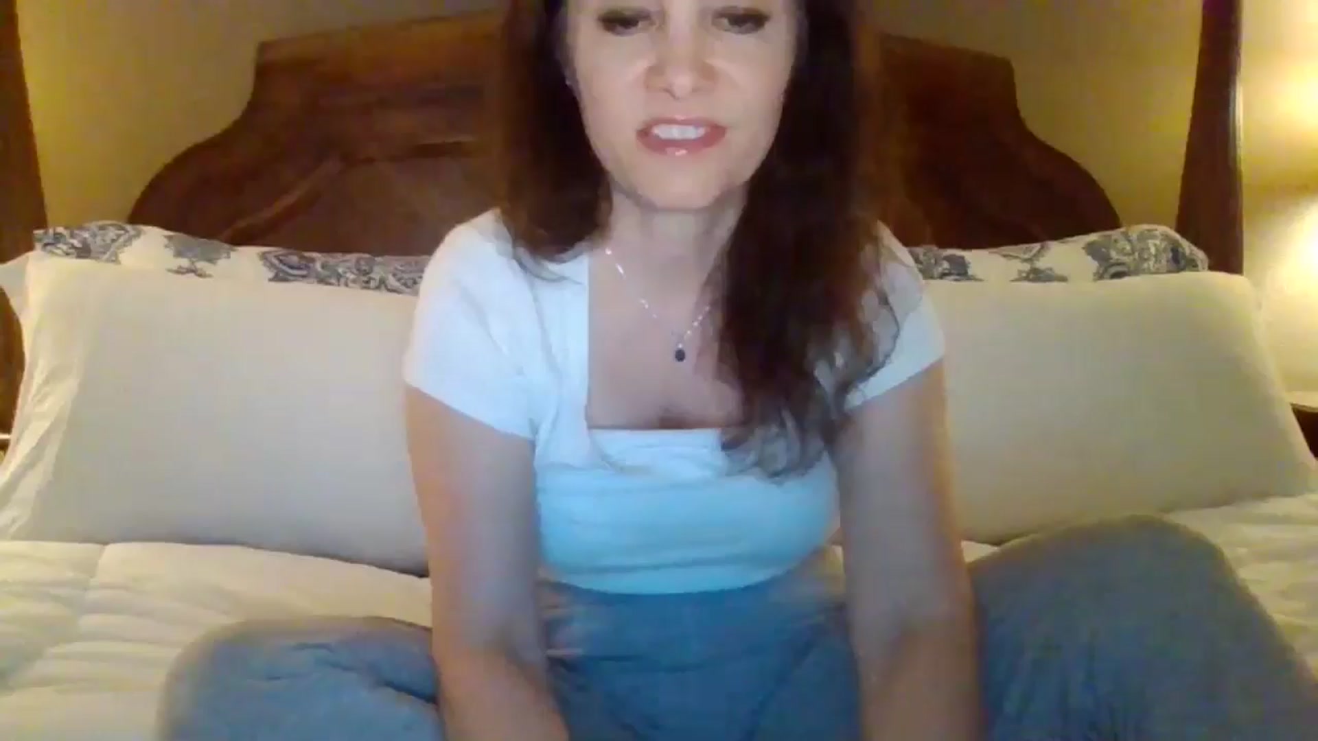 Gallery image thumbnail from LVDOLL's myfreecams stream on, 04/22/2024, 04:14 image 19 of 20