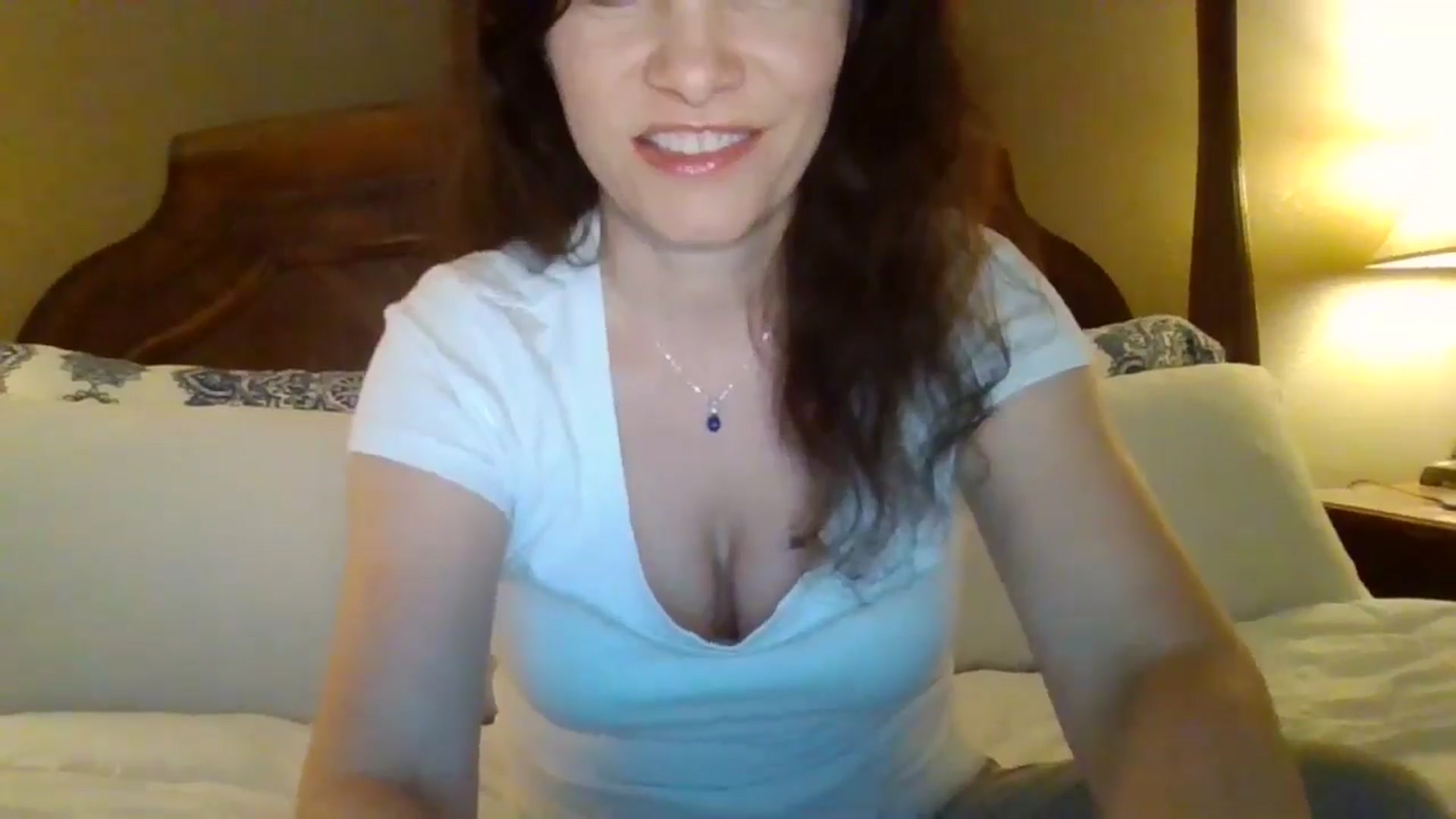 Gallery image thumbnail from LVDOLL's myfreecams stream on, 04/22/2024, 04:14 image 5 of 20
