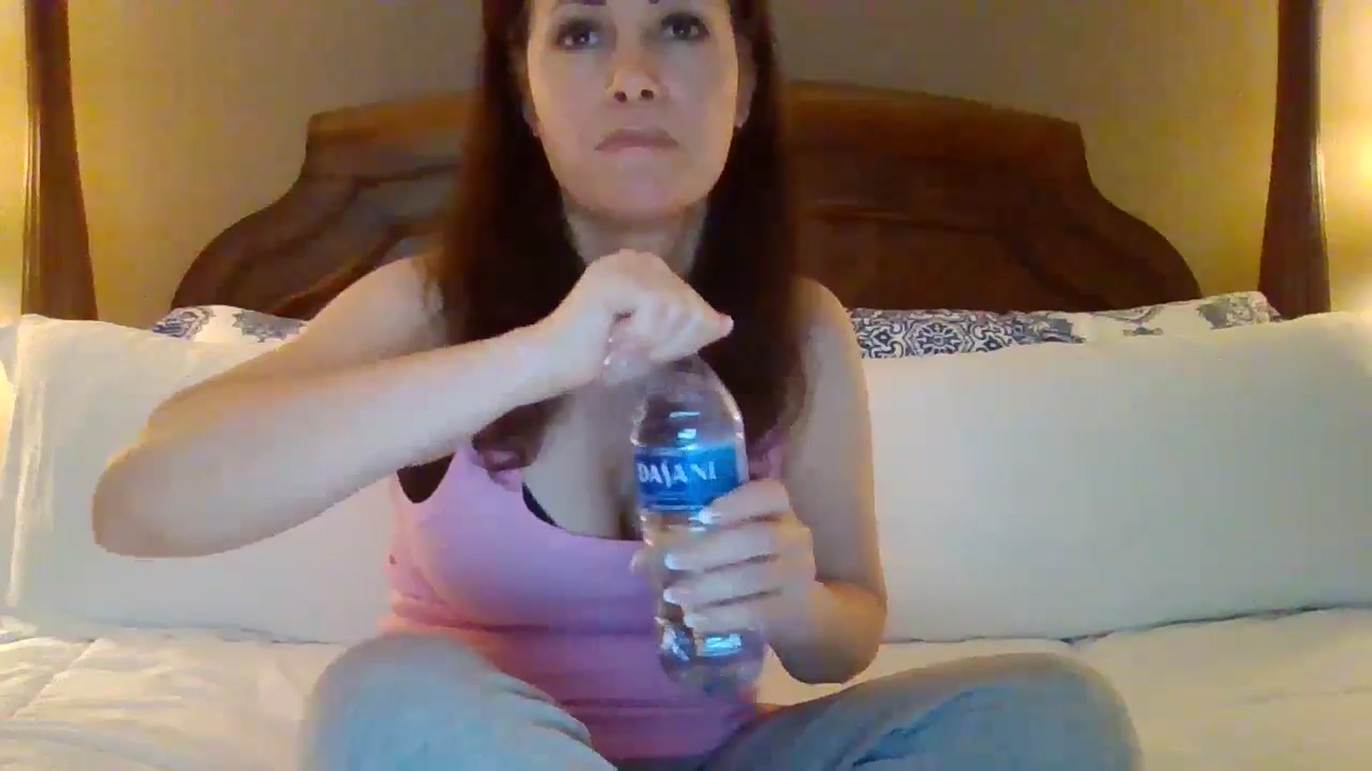 Gallery image thumbnail from LVDOLL's myfreecams stream on, 04/23/2024, 05:41 image 2 of 20