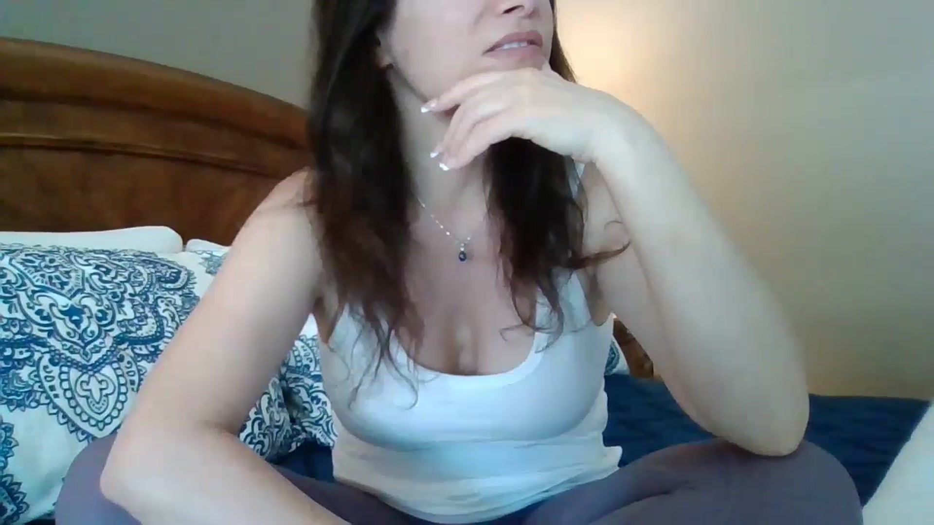 Gallery image thumbnail from LVDOLL's myfreecams stream on, 04/26/2024, 24:20 image 9 of 20