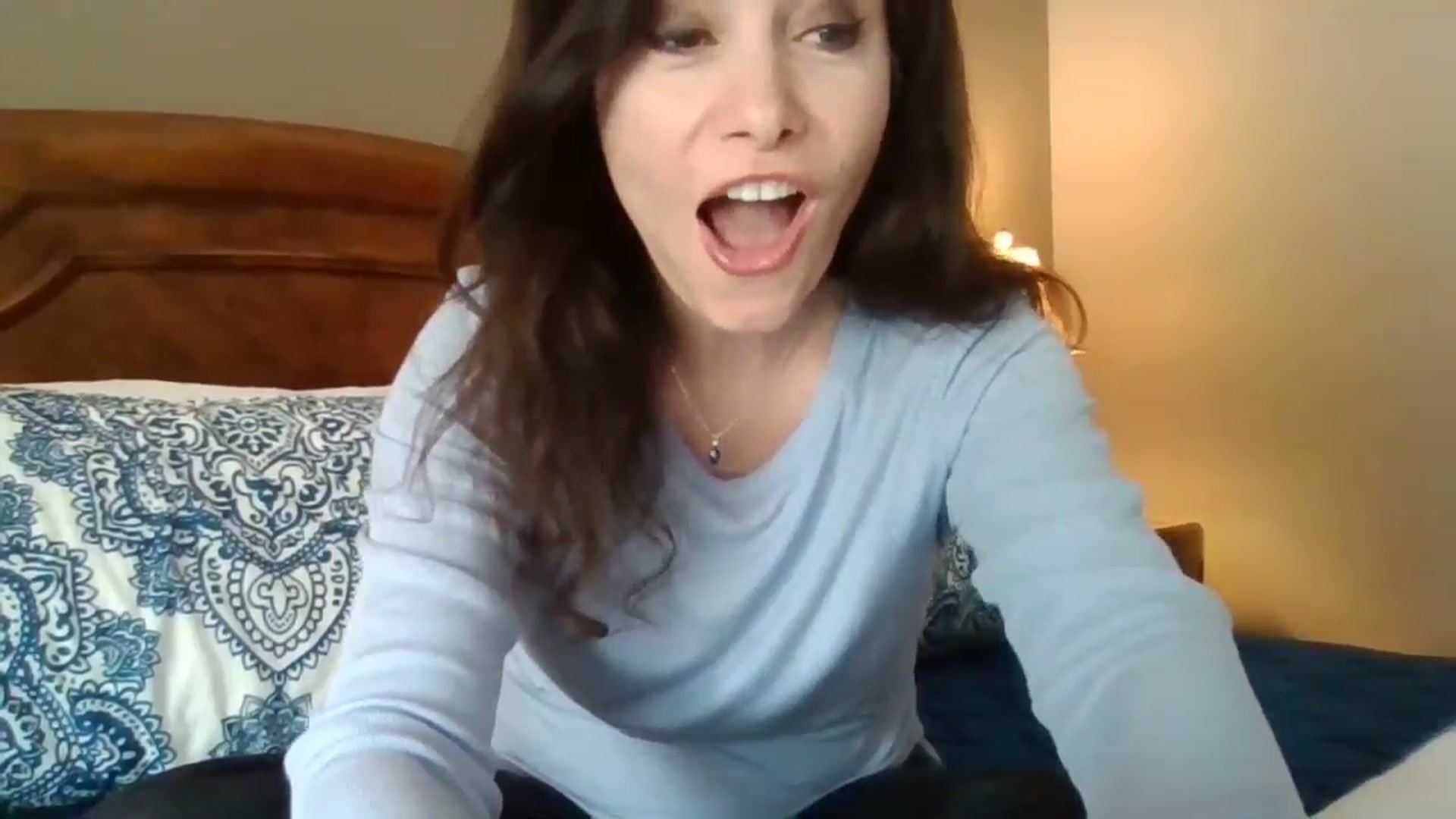 Gallery image thumbnail from LVDOLL's myfreecams stream on, 04/26/2024, 23:20 image 11 of 20