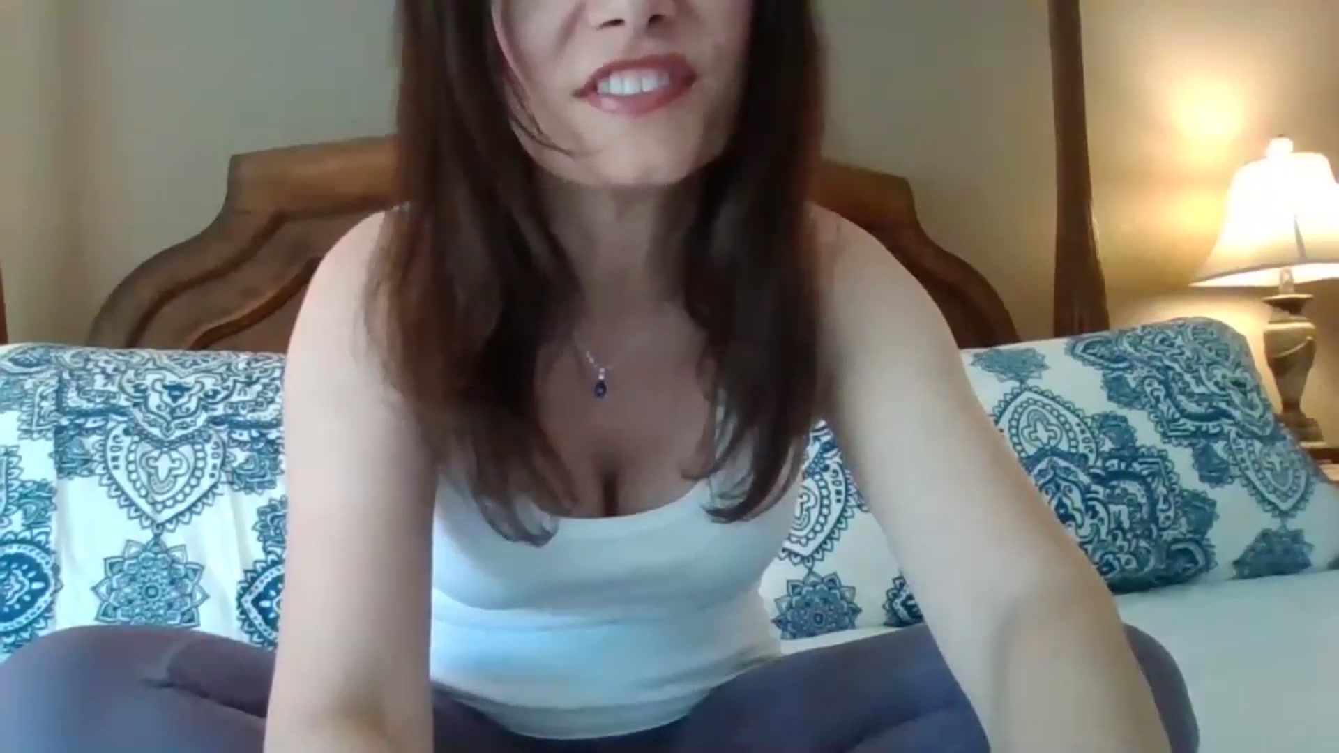 Gallery image thumbnail from LVDOLL's myfreecams stream on, 05/02/2024, 24:43 image 4 of 20