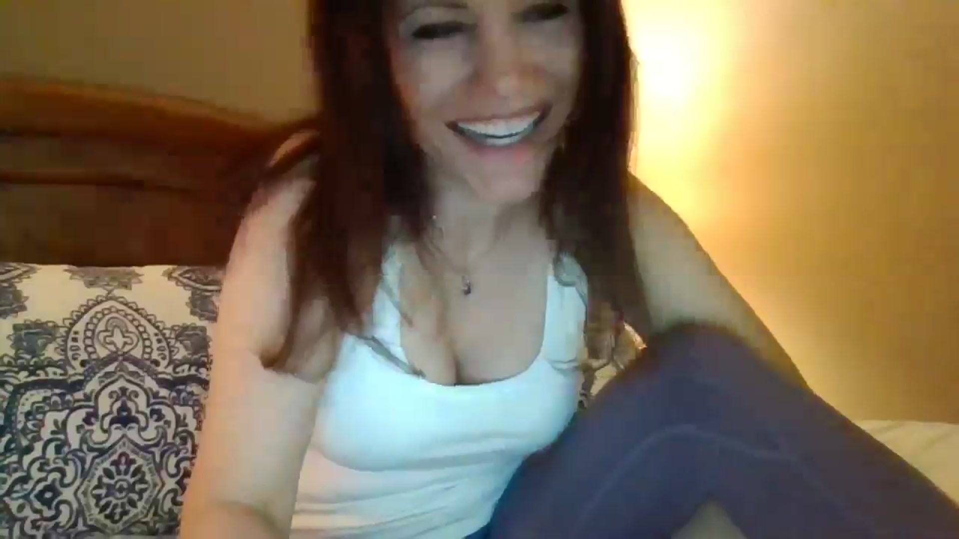 Gallery image thumbnail from LVDOLL's myfreecams stream on, 05/02/2024, 02:45 image 19 of 20