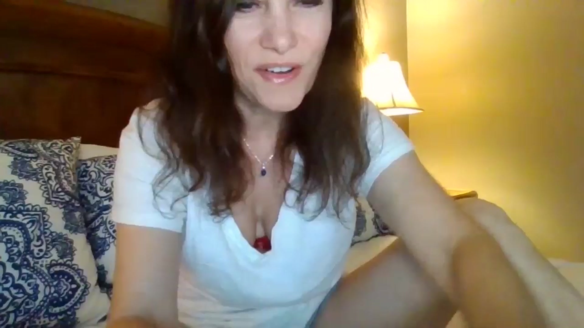 Gallery image thumbnail from LVDOLL's myfreecams stream on, 05/06/2024, 02:44 image 16 of 20