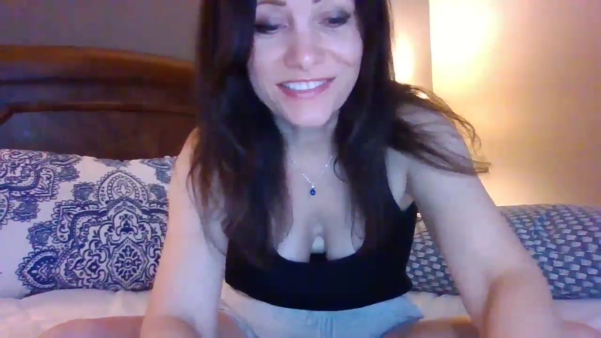 Gallery image thumbnail from LVDOLL's myfreecams stream on, 05/07/2024, 05:59 image 10 of 20