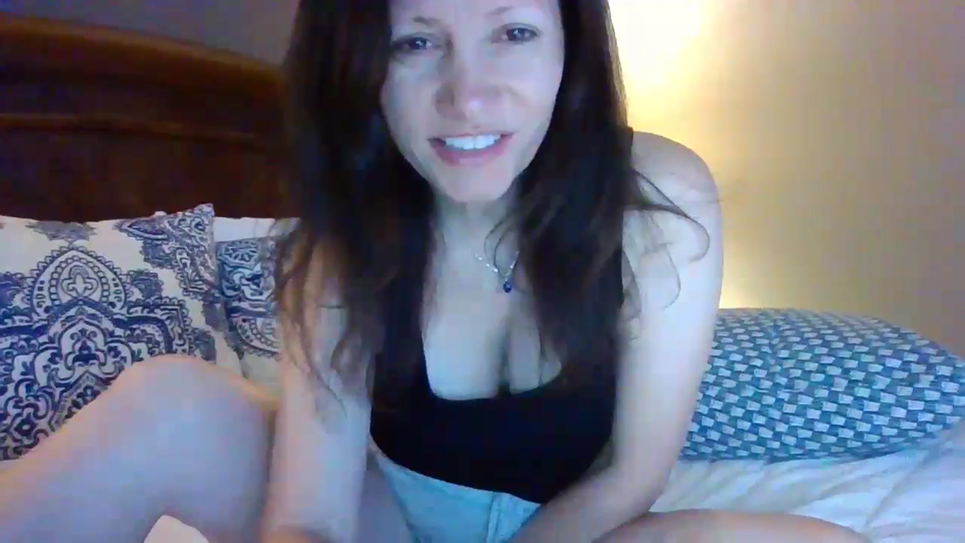 Gallery image thumbnail from LVDOLL's myfreecams stream on, 05/07/2024, 05:59 image 17 of 20