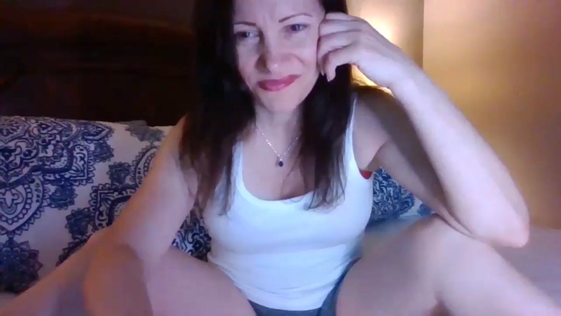Gallery image thumbnail from LVDOLL's myfreecams stream on, 05/08/2024, 03:33 image 13 of 20