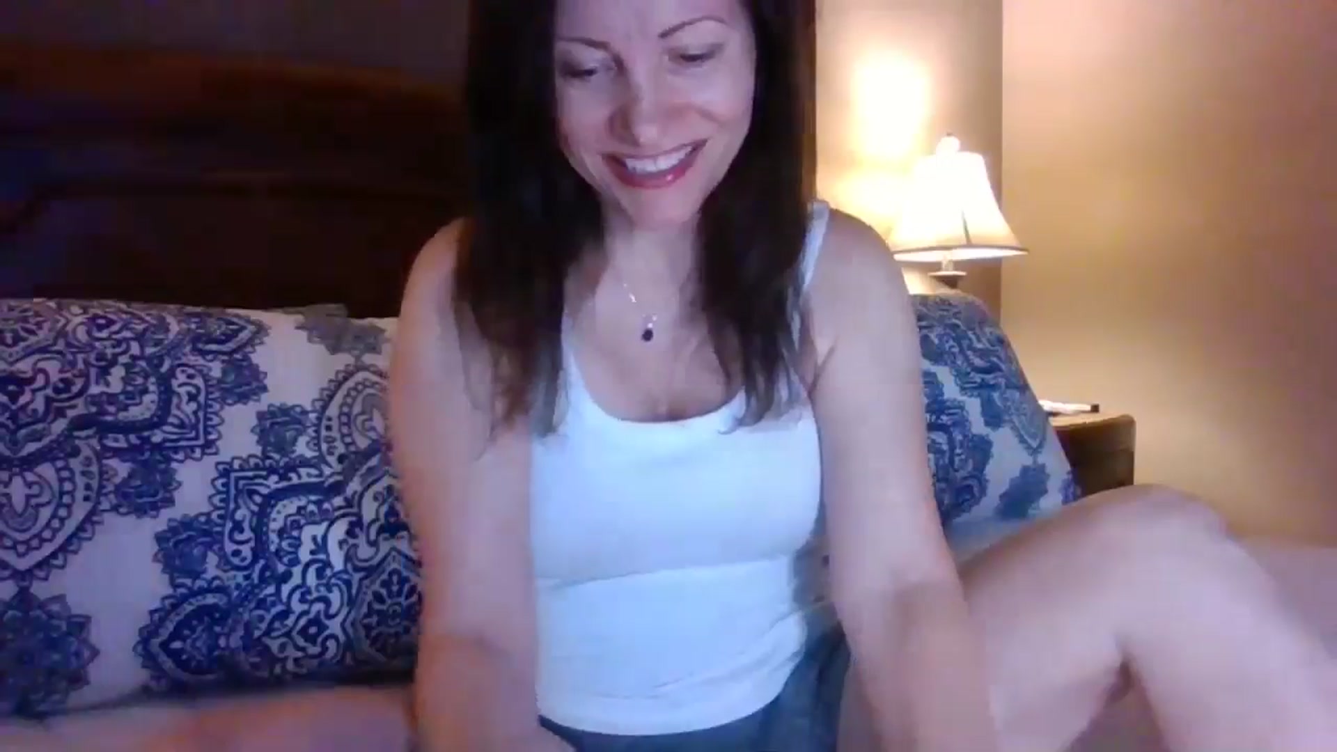 Gallery image thumbnail from LVDOLL's myfreecams stream on, 05/08/2024, 03:33 image 10 of 20