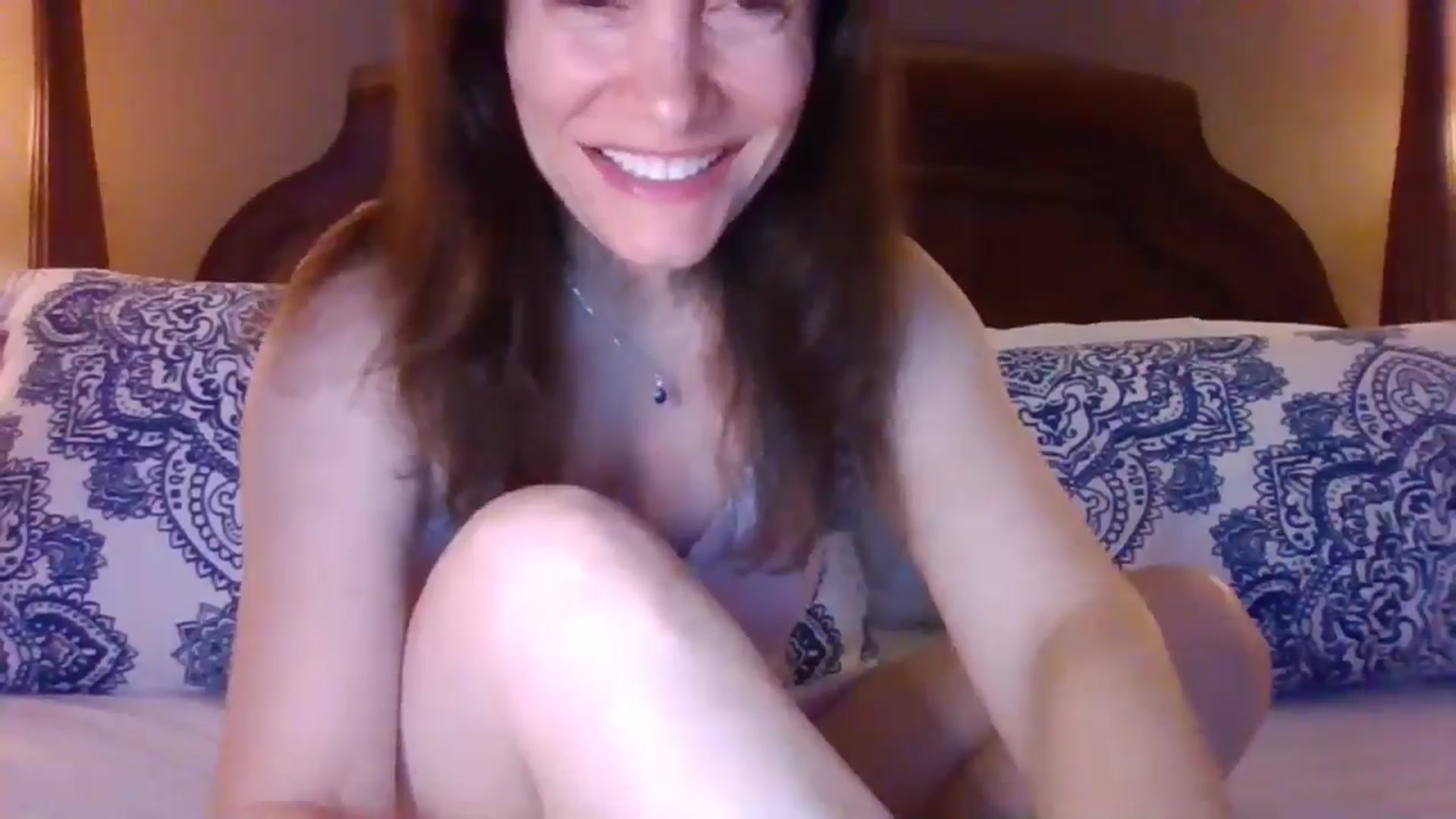 Gallery image thumbnail from LVDOLL's myfreecams stream on, 05/08/2024, 05:34 image 12 of 20