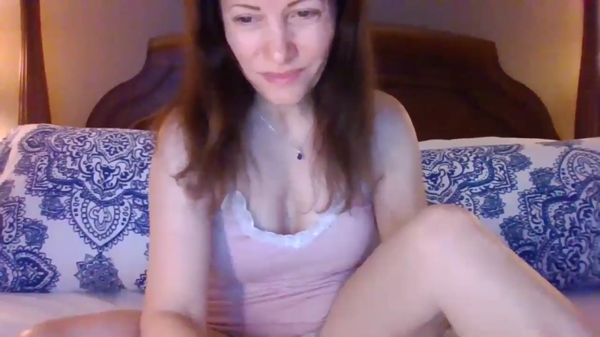 Gallery image thumbnail from LVDOLL's myfreecams stream on, 05/08/2024, 05:34 image 13 of 20