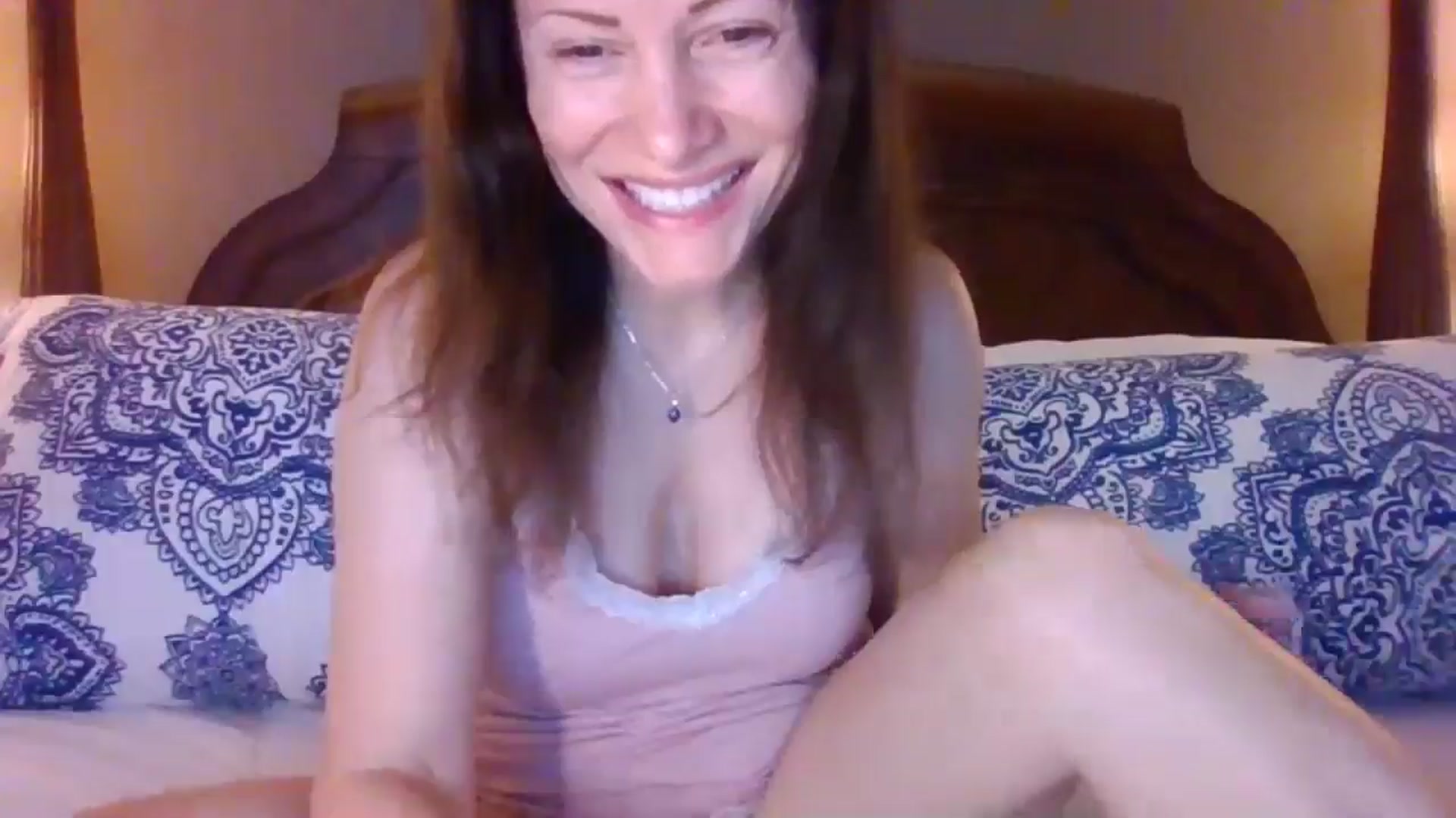 Gallery image thumbnail from LVDOLL's myfreecams stream on, 05/08/2024, 05:34 image 17 of 20