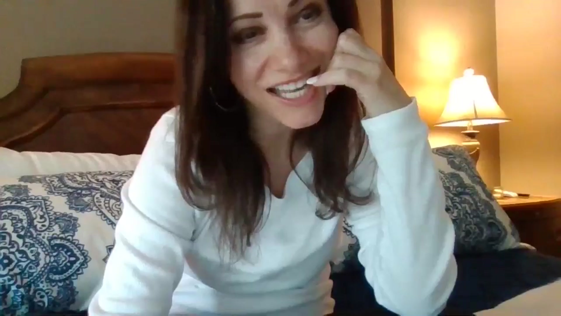 Gallery image thumbnail from LVDOLL's myfreecams stream on, 05/14/2024, 01:04 image 19 of 20