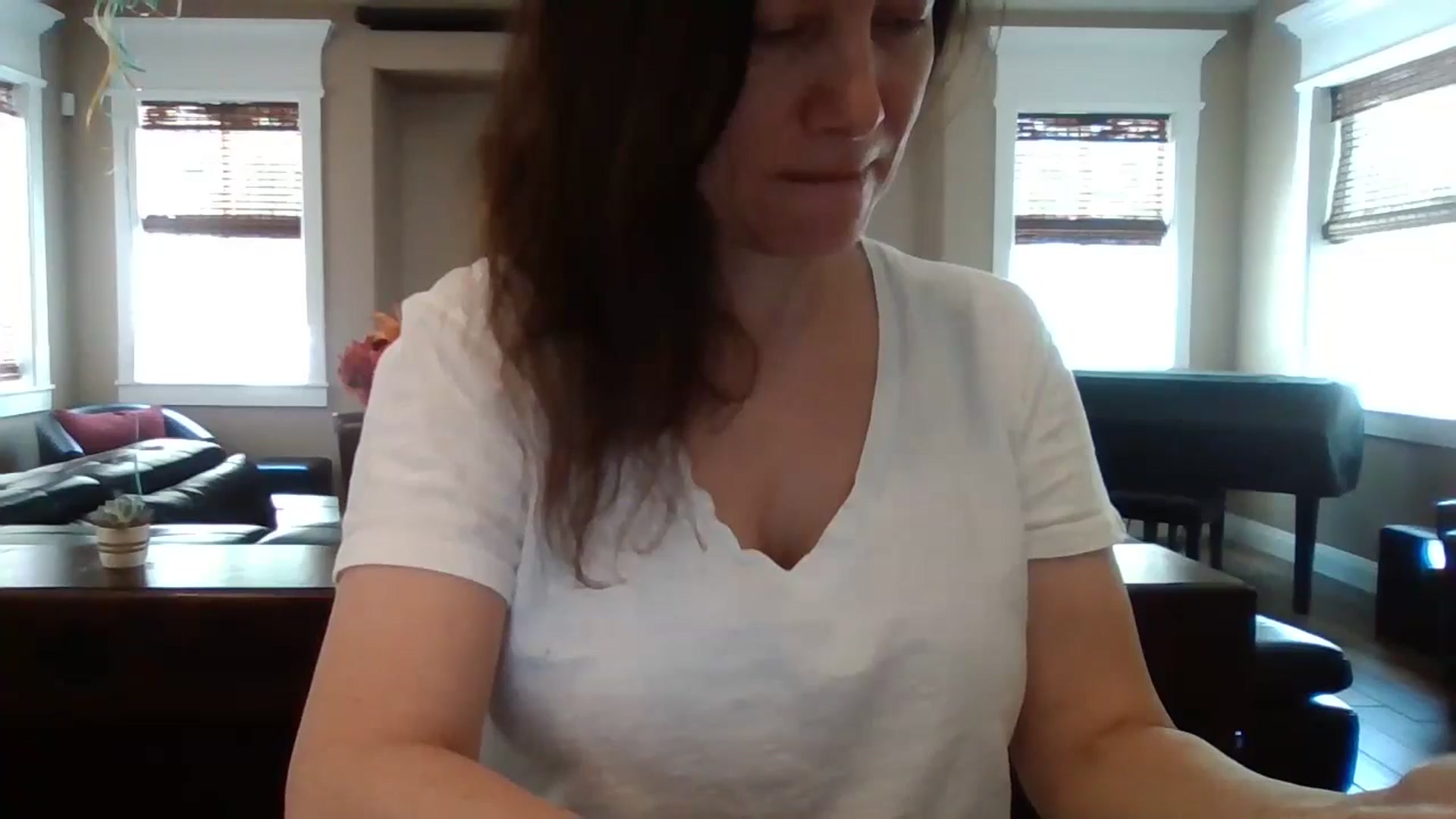 Gallery image thumbnail from LVDOLL's myfreecams stream on, 05/14/2024, 18:13 image 19 of 20