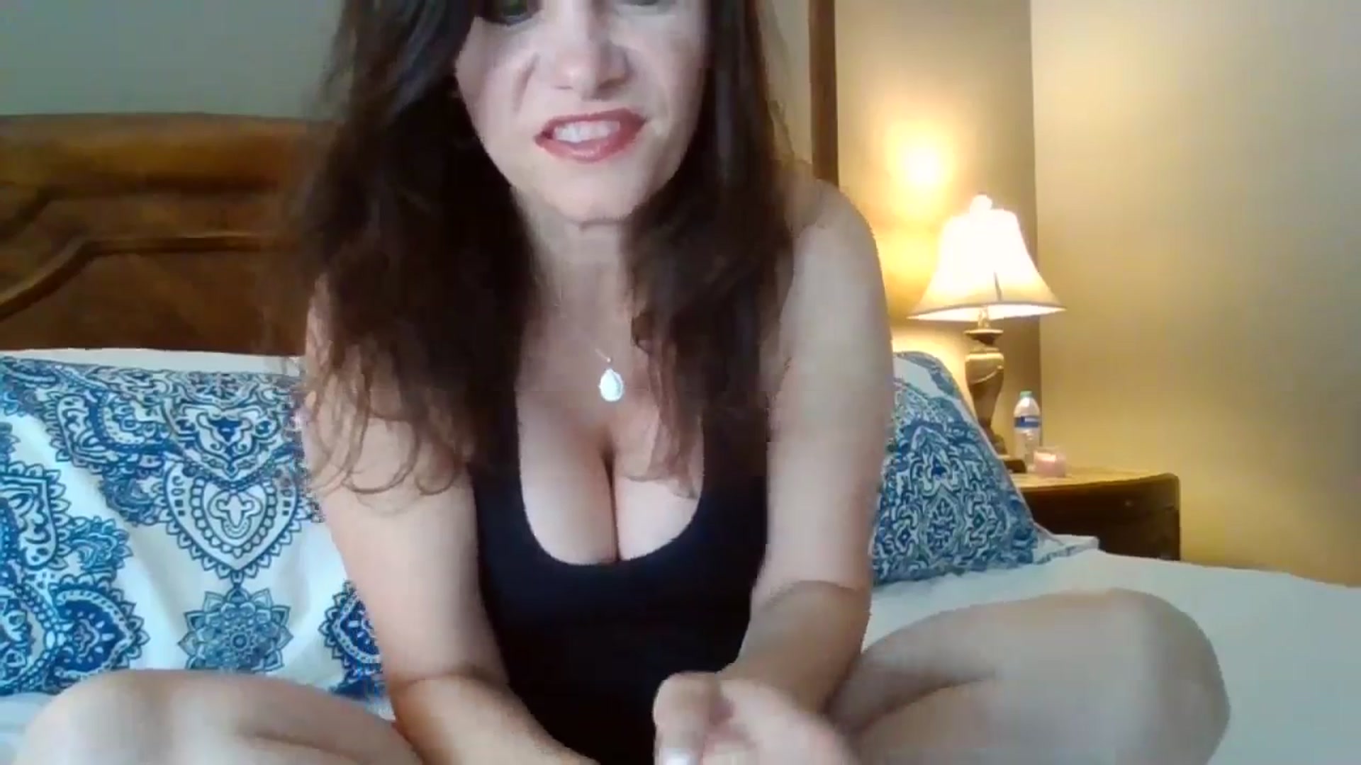 Gallery image thumbnail from LVDOLL's myfreecams stream on, 05/18/2024, 22:14 image 4 of 20