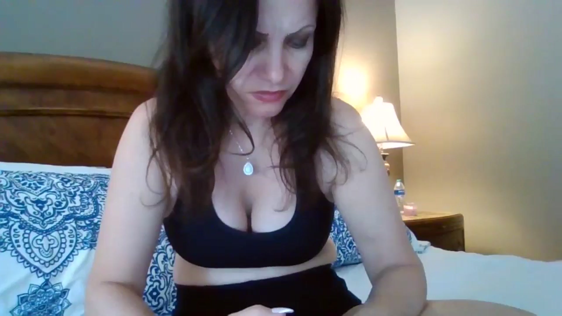 Gallery image thumbnail from LVDOLL's myfreecams stream on, 05/19/2024, 24:10 image 15 of 20