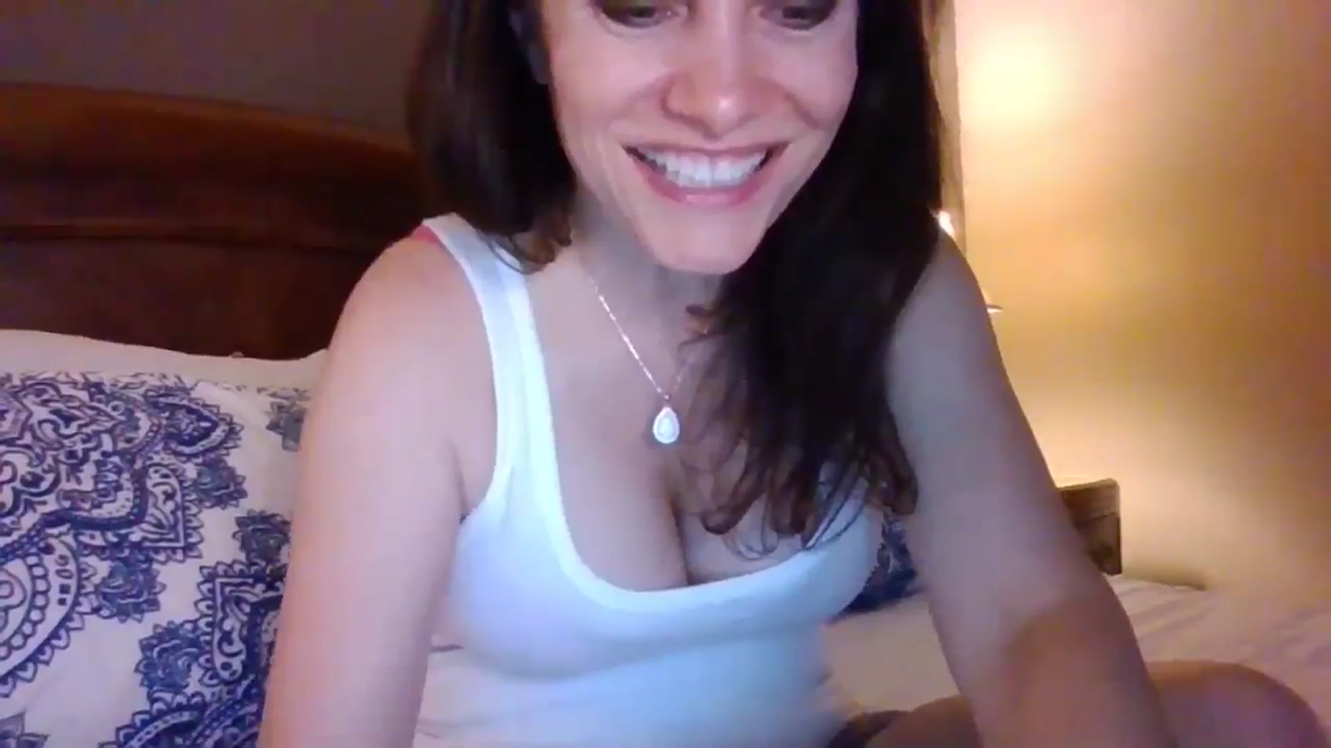 Gallery image thumbnail from LVDOLL's myfreecams stream on, 05/21/2024, 04:53 image 11 of 20