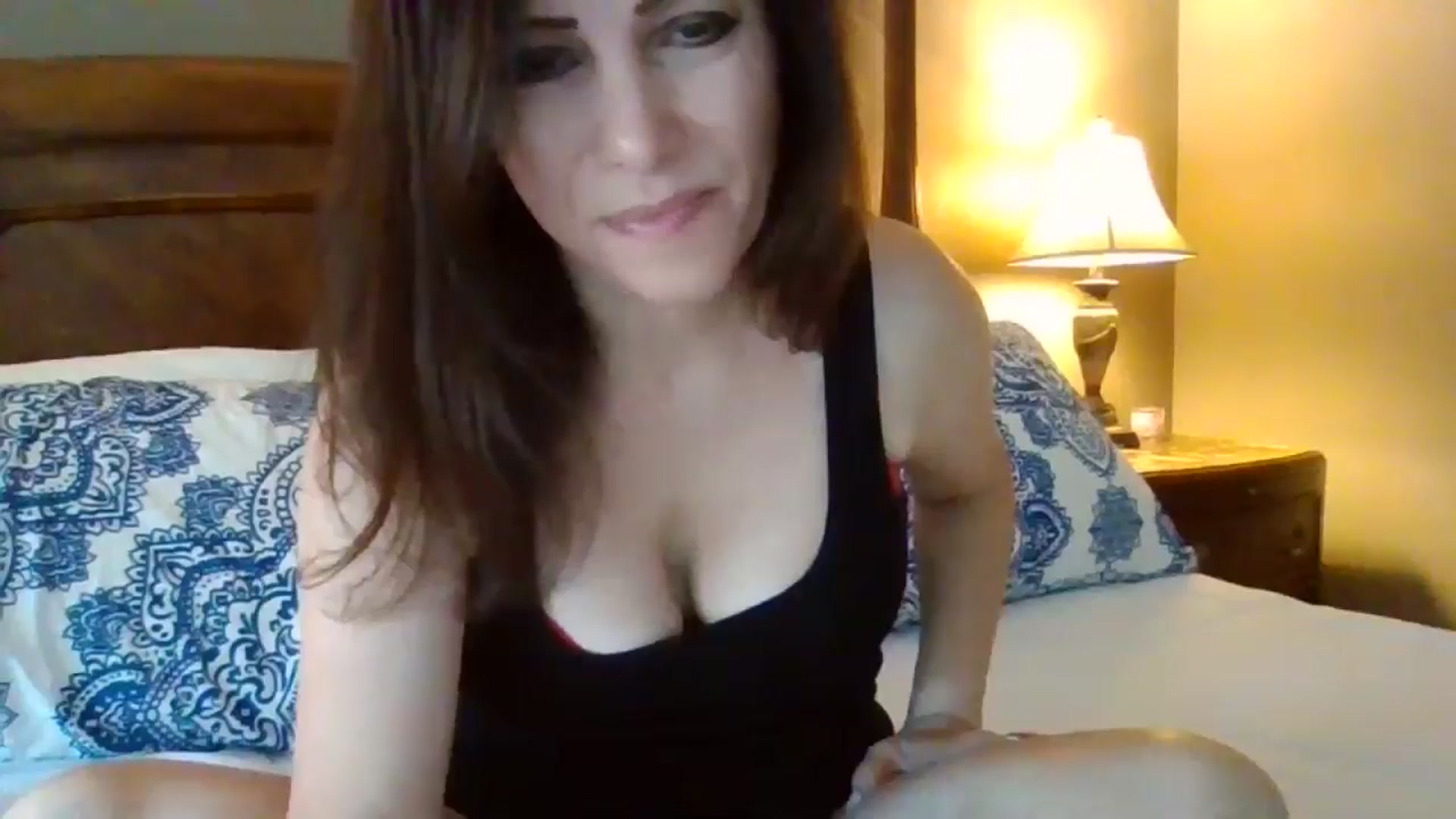 Gallery image thumbnail from LVDOLL's myfreecams stream on, 05/22/2024, 01:20 image 16 of 20