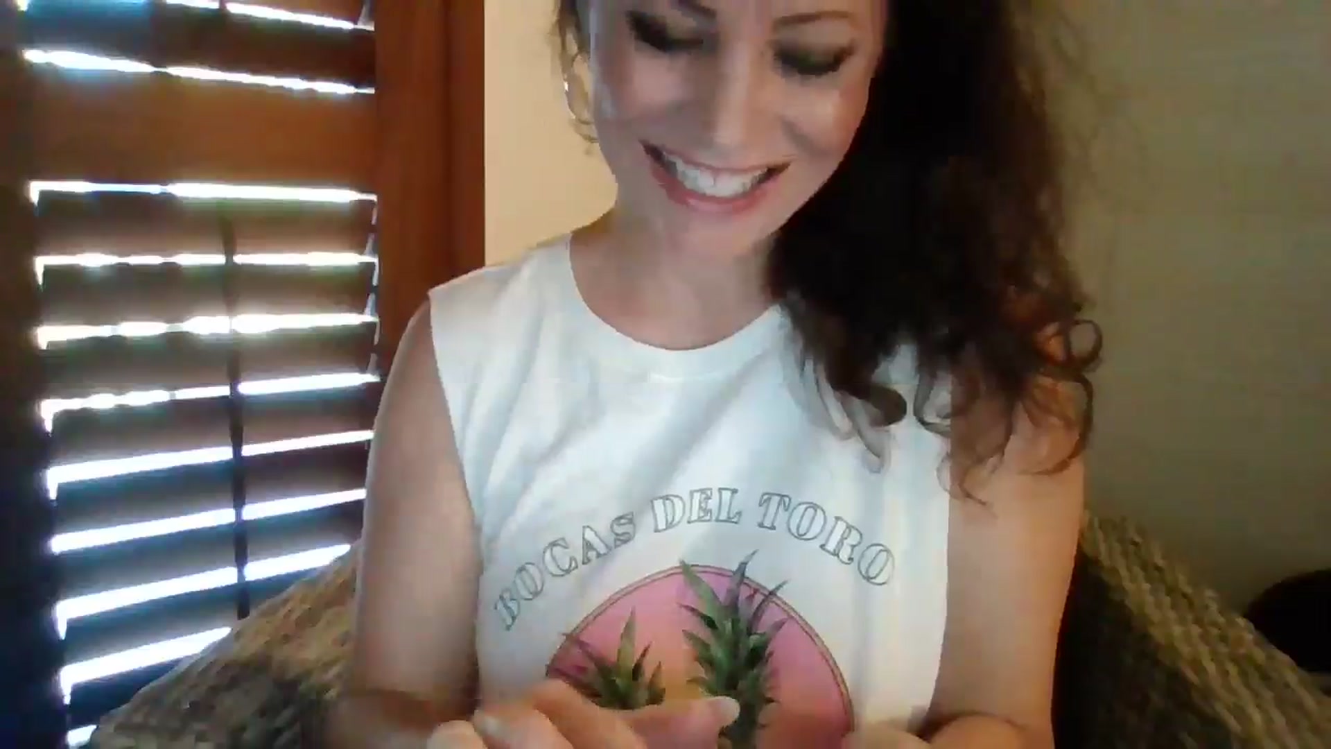 Gallery image thumbnail from LVDOLL's myfreecams stream on, 05/29/2024, 21:28 image 7 of 20