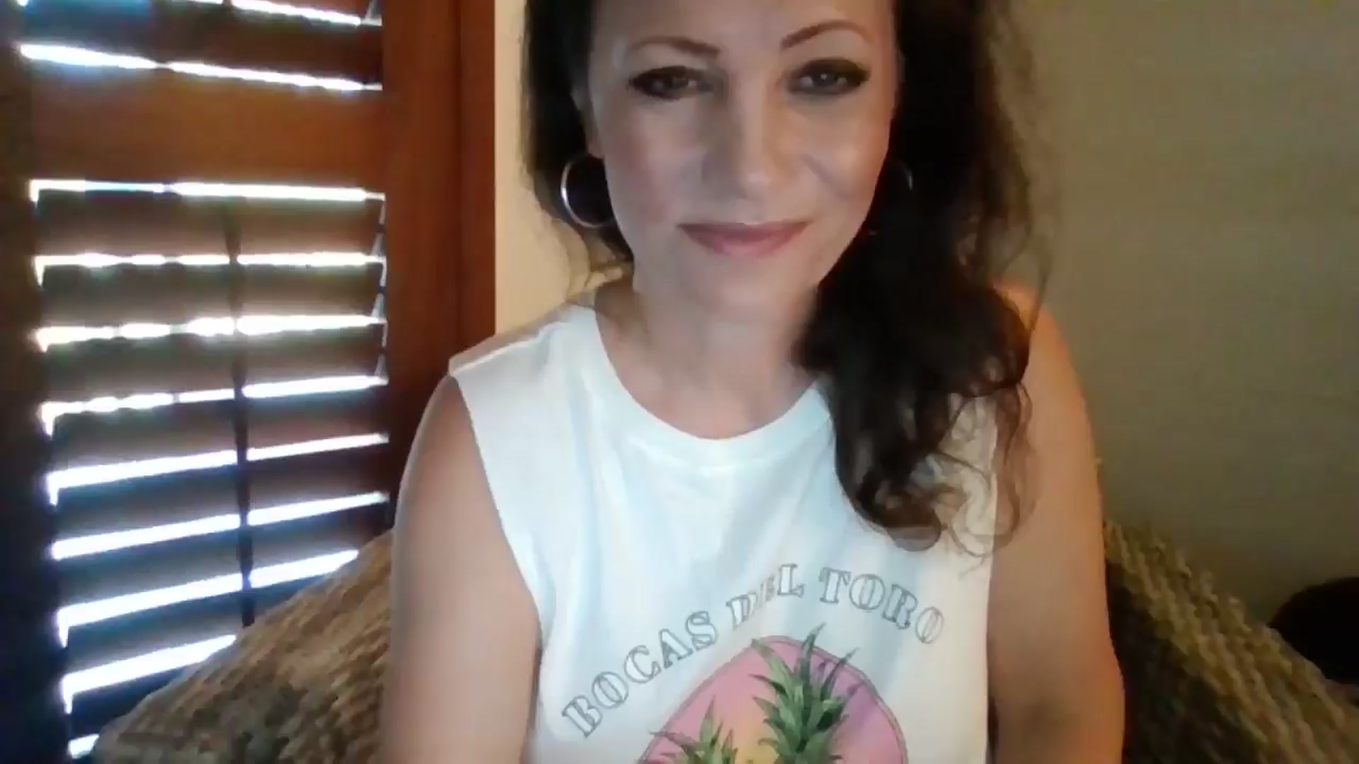 Gallery image thumbnail from LVDOLL's myfreecams stream on, 05/29/2024, 21:28 image 4 of 20