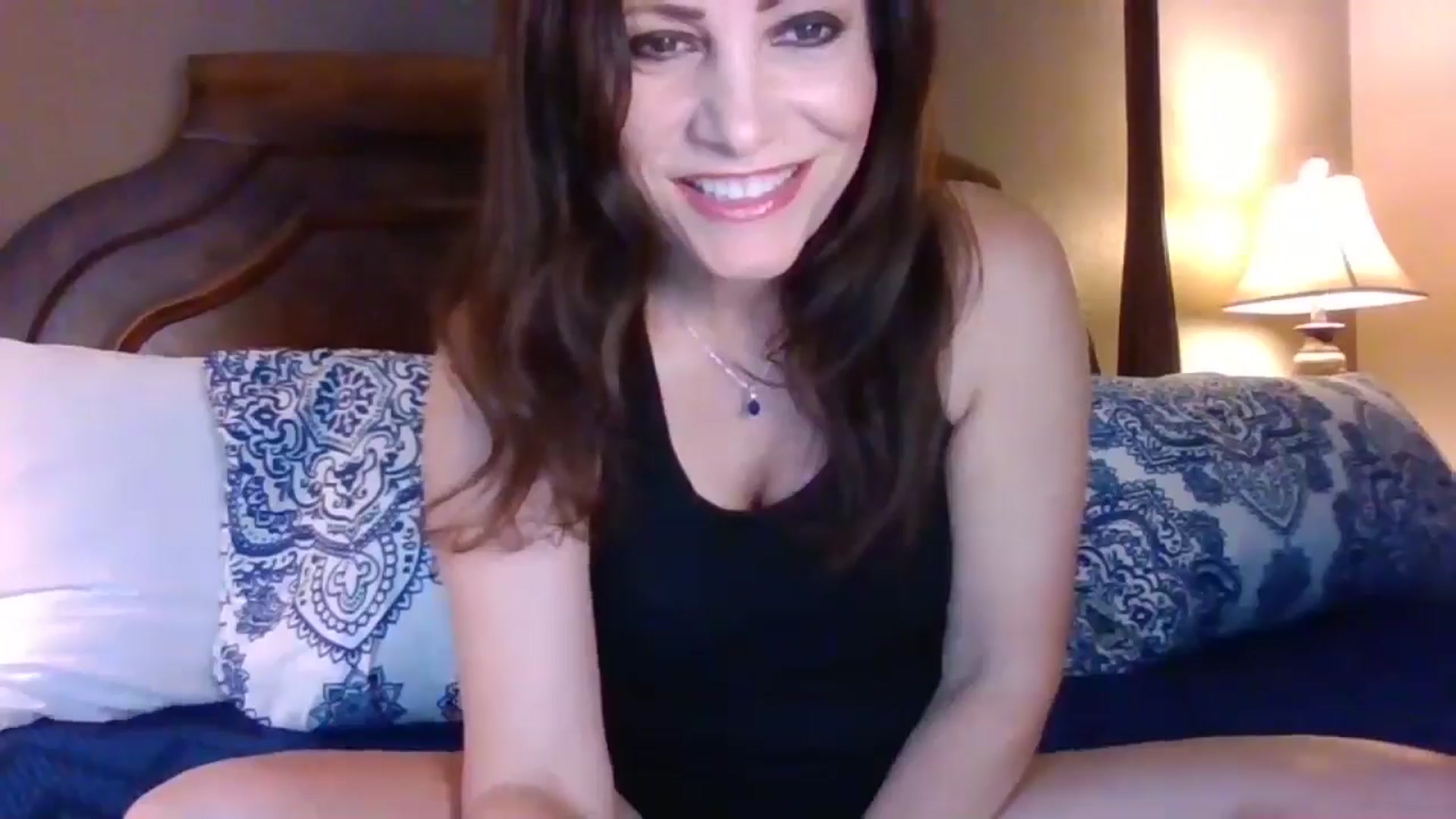 Gallery image thumbnail from LVDOLL's myfreecams stream on, 06/04/2024, 02:55 image 4 of 20