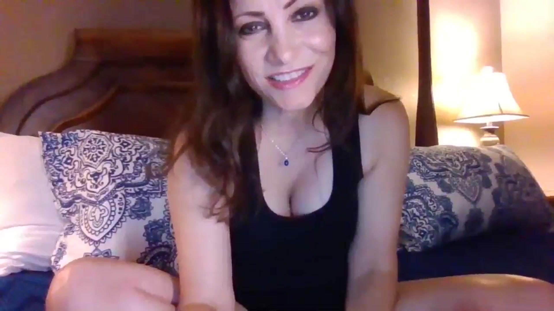 Gallery image thumbnail from LVDOLL's myfreecams stream on, 06/04/2024, 03:36 image 10 of 20