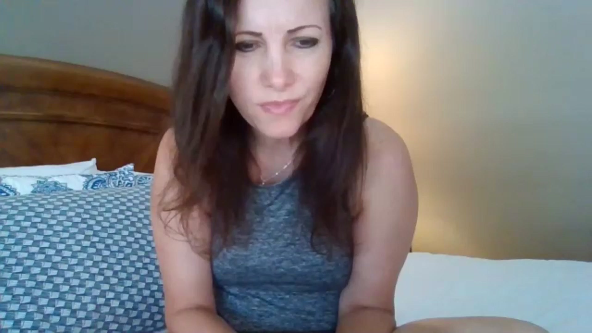 Gallery image thumbnail from LVDOLL's myfreecams stream on, 06/07/2024, 23:38 image 12 of 20