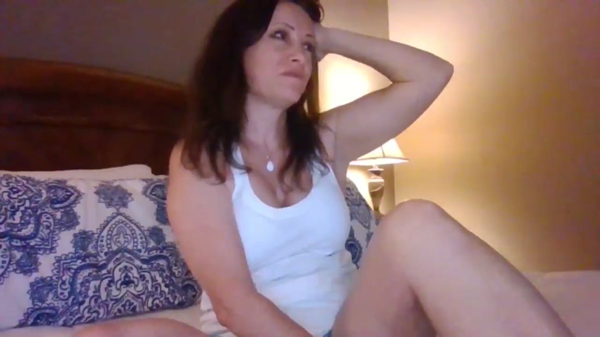 Gallery image thumbnail from LVDOLL's myfreecams stream on, 06/10/2024, 22:18 image 14 of 20