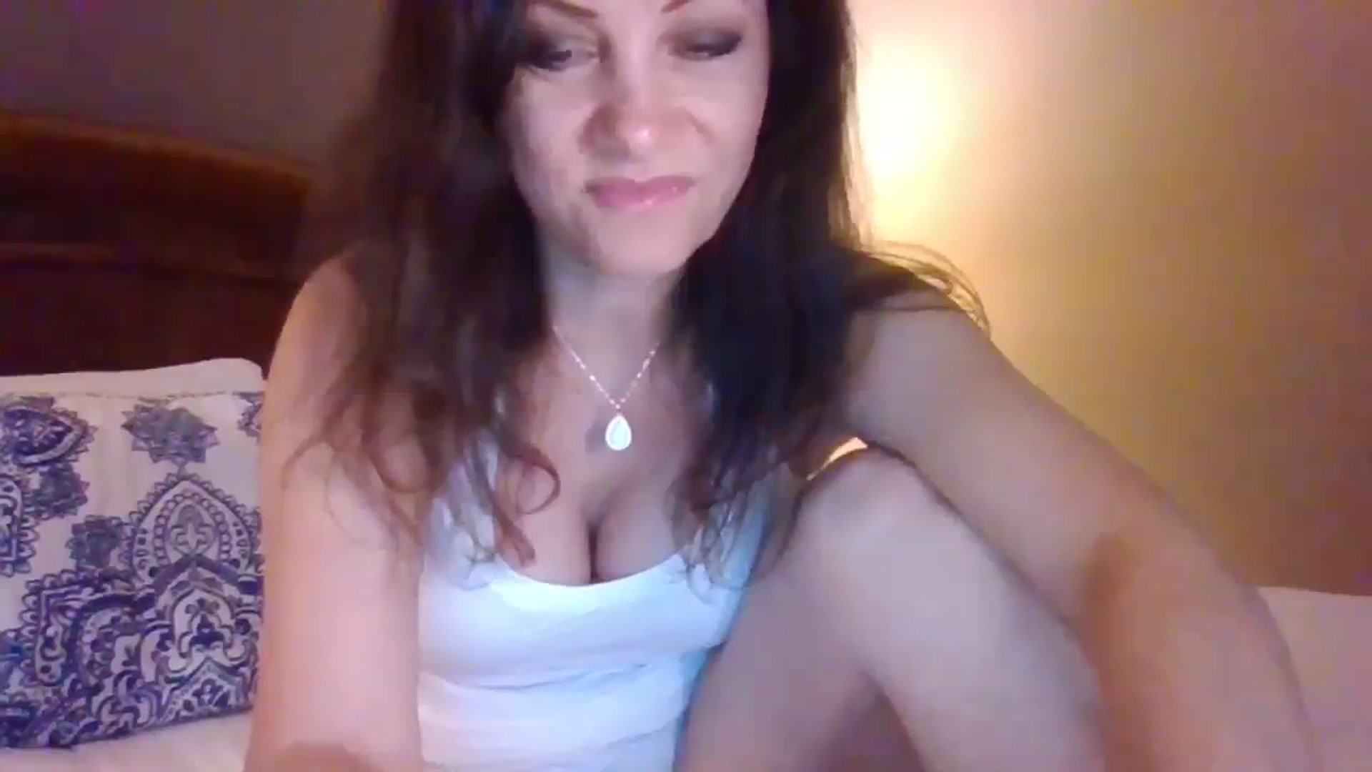 Gallery image thumbnail from LVDOLL's myfreecams stream on, 06/10/2024, 22:18 image 12 of 20