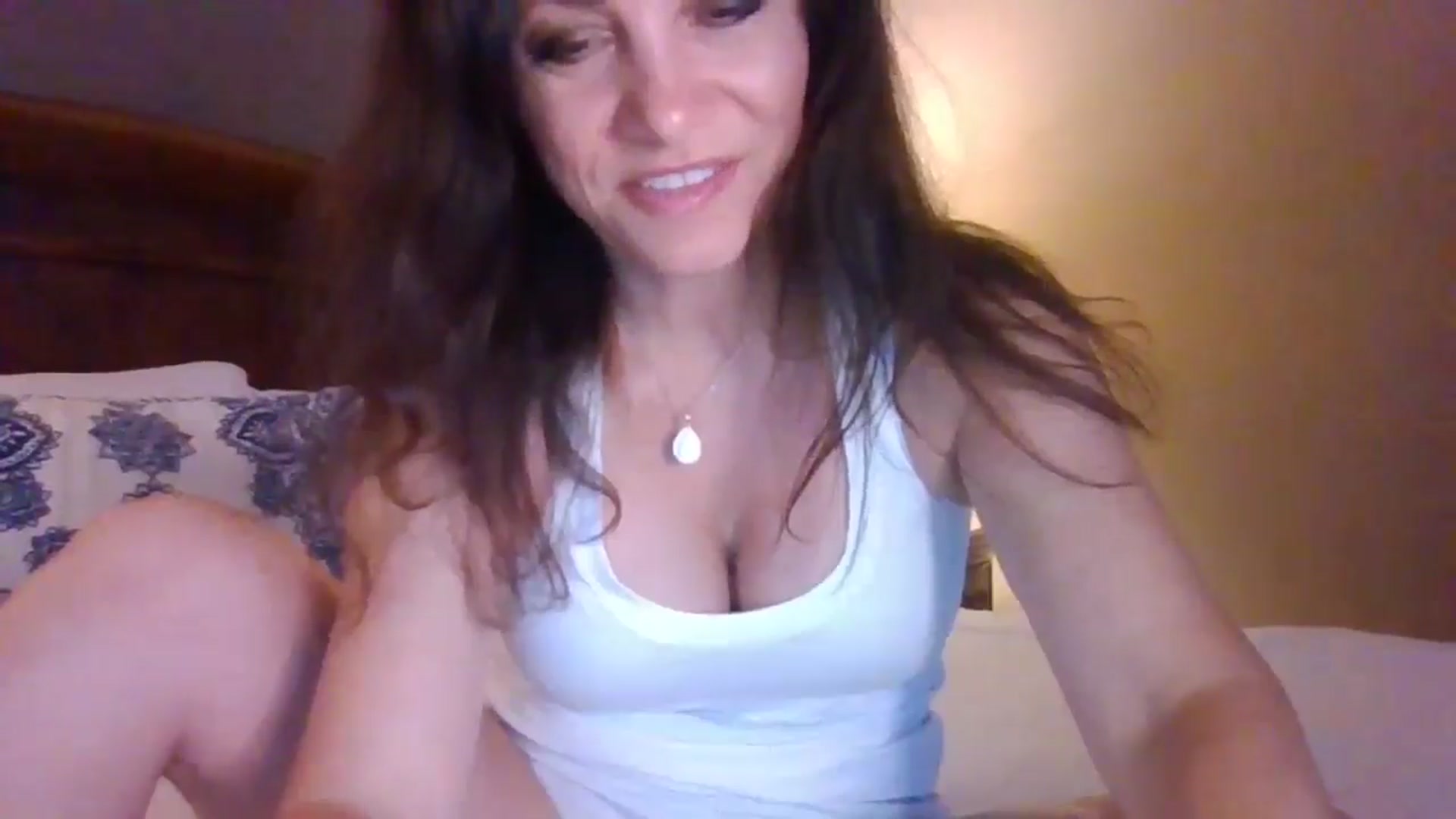Gallery image thumbnail from LVDOLL's myfreecams stream on, 06/10/2024, 22:18 image 7 of 20