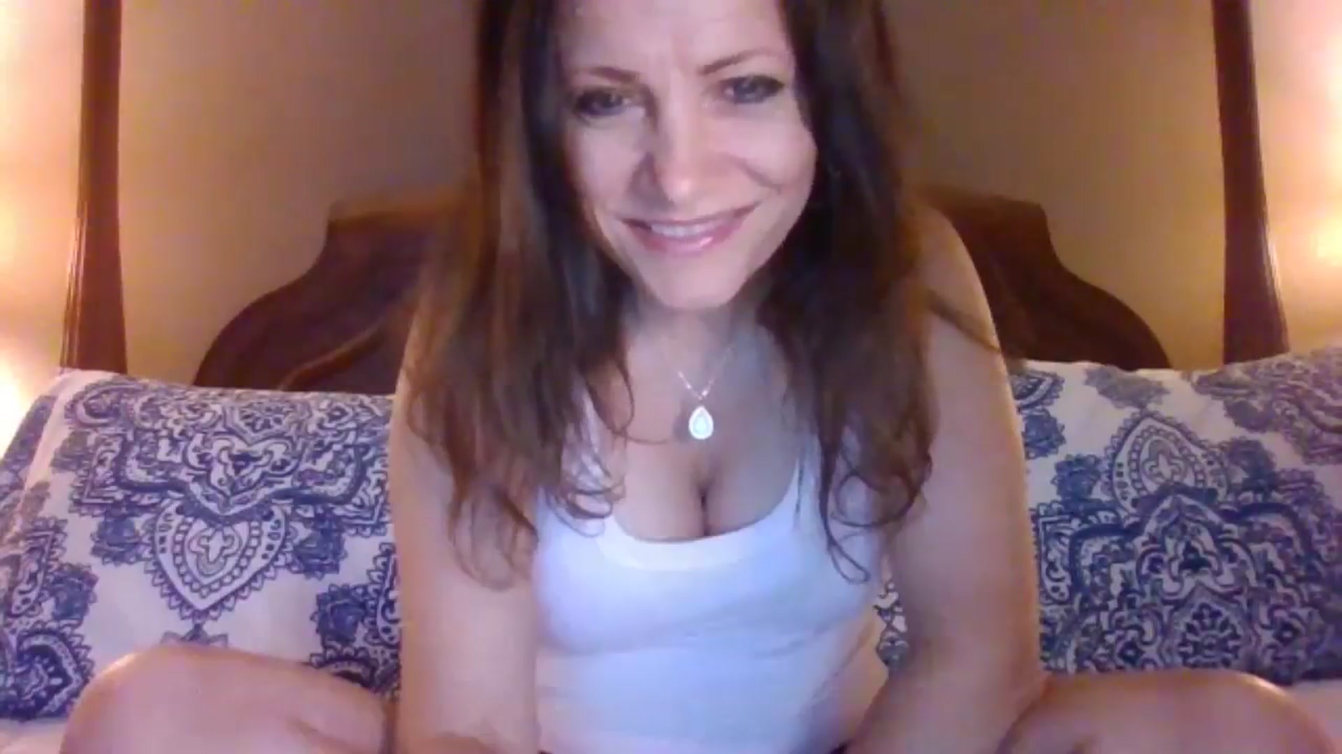 Gallery image thumbnail from LVDOLL's myfreecams stream on, 06/12/2024, 05:33 image 2 of 20