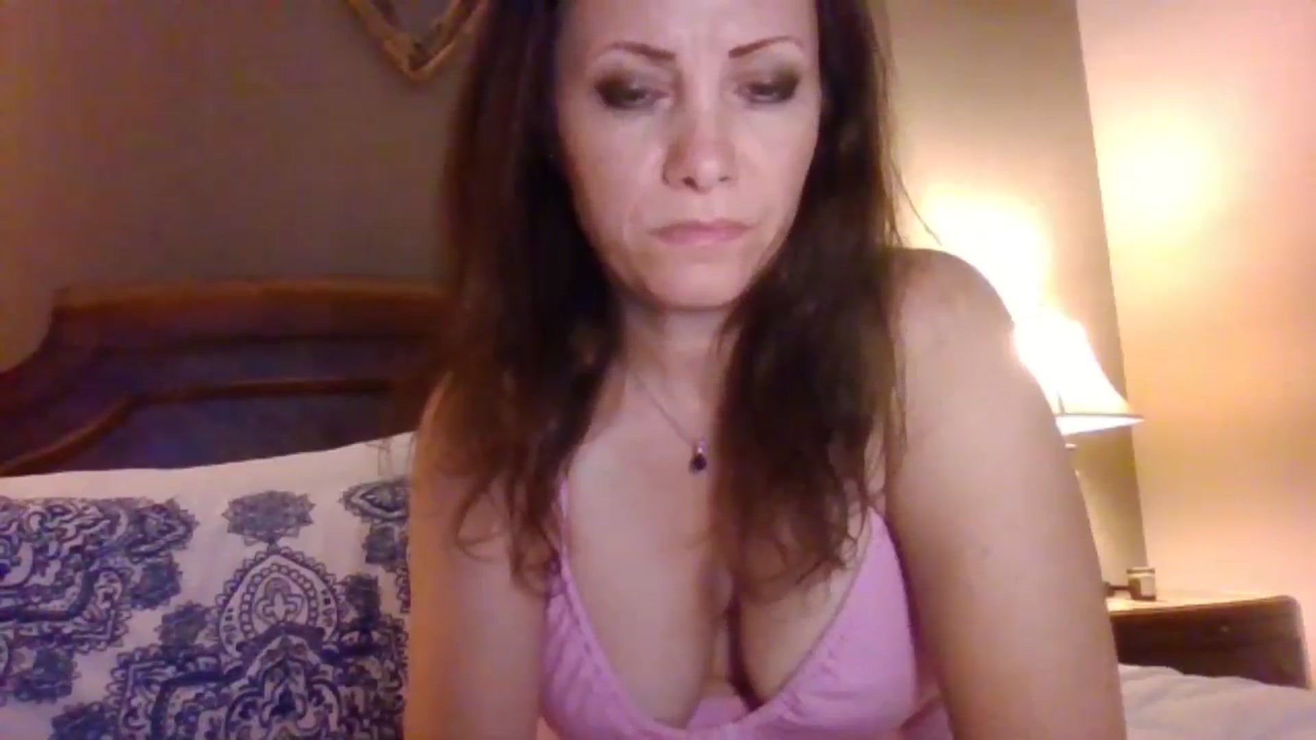 Gallery image thumbnail from LVDOLL's myfreecams stream on, 06/18/2024, 04:55 image 19 of 20