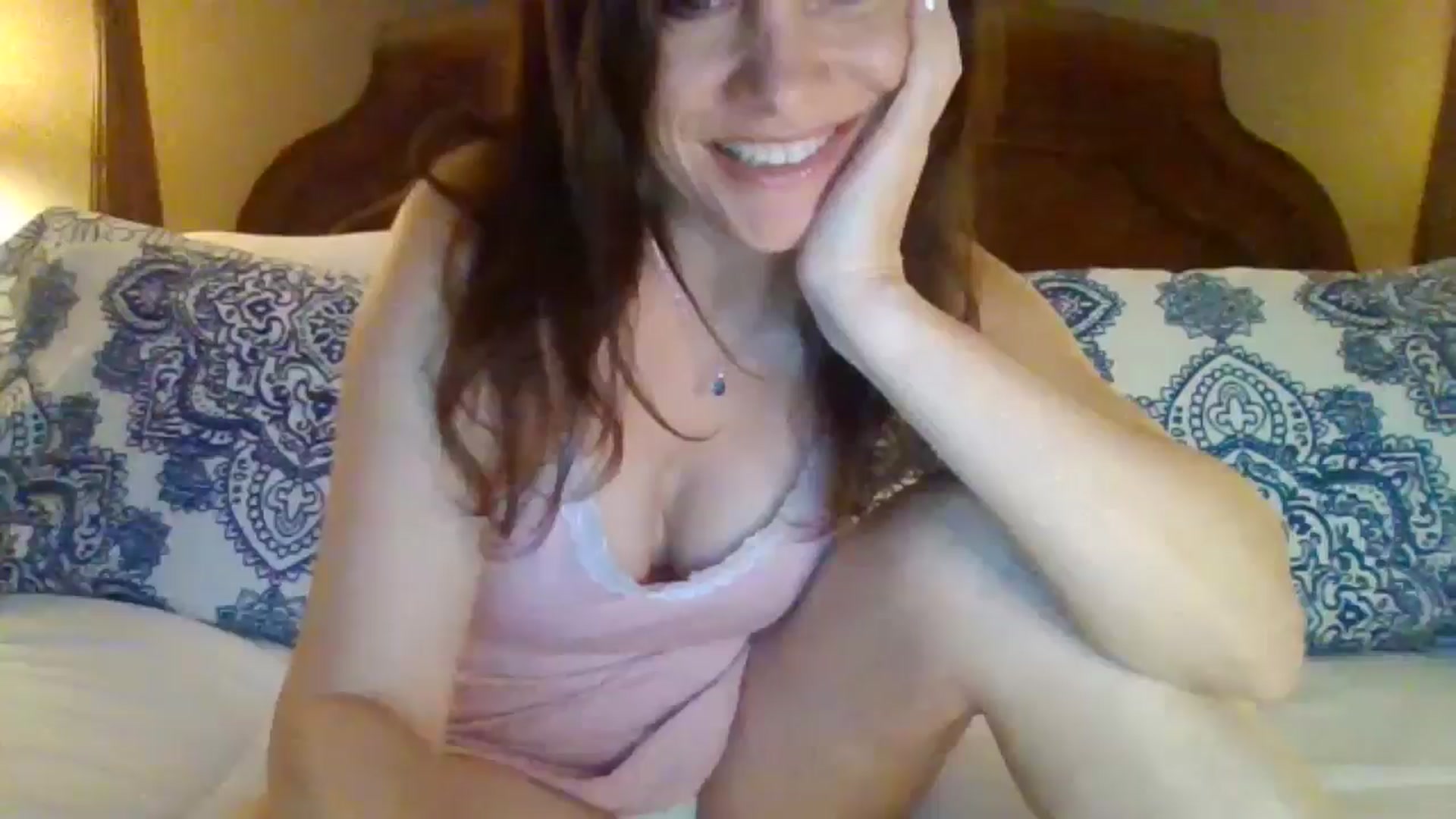 Gallery image thumbnail from LVDOLL's myfreecams stream on, 06/19/2024, 05:57 image 10 of 20