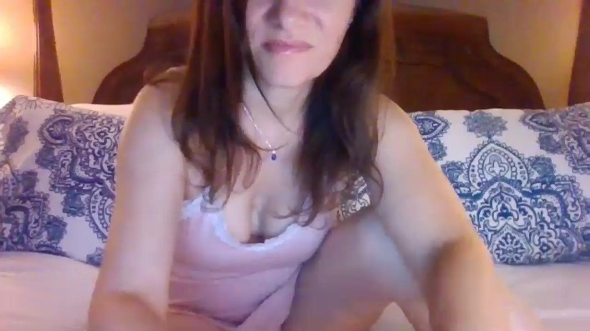 Gallery image thumbnail from LVDOLL's myfreecams stream on, 06/19/2024, 05:57 image 12 of 20